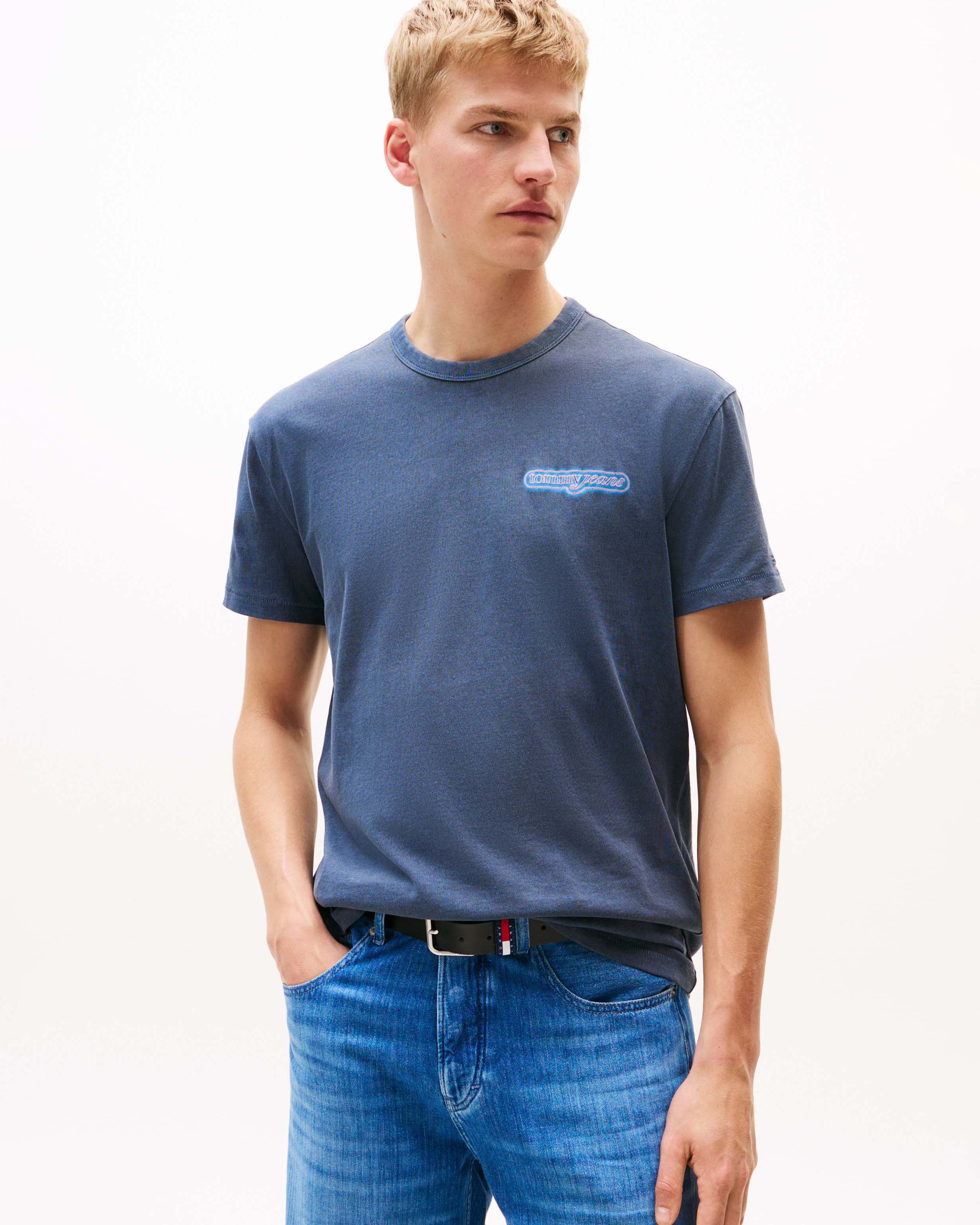 T-shirt Tommy Jeans blu in cotone con ricamo logo fronte e retro