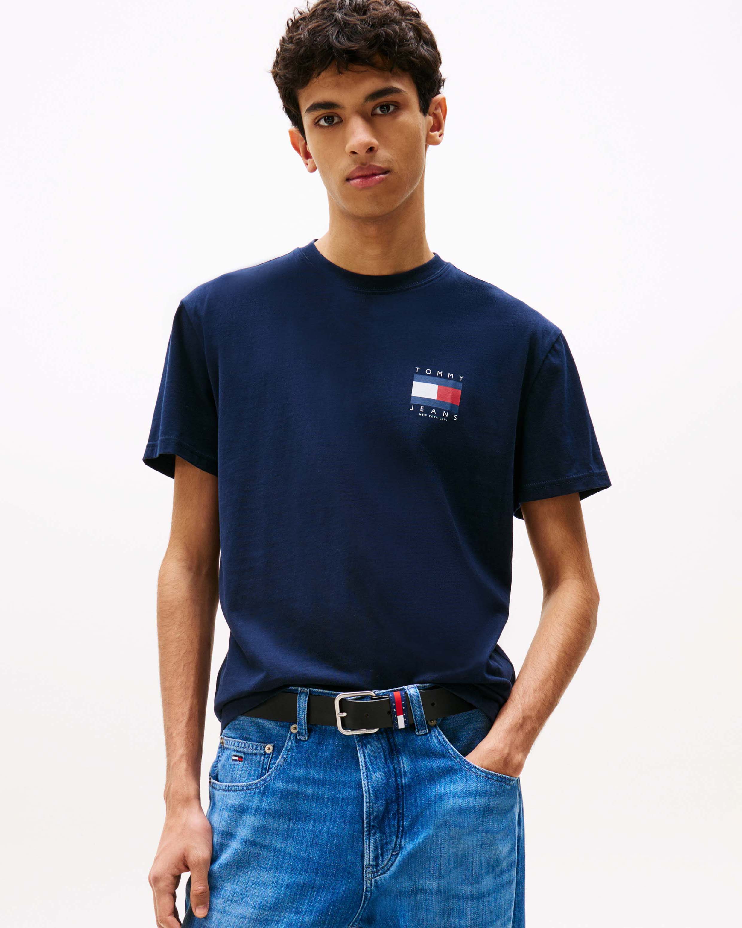 T-shirt Tommy Jeans blu in cotone con logo flag stampato sul petto e sul retro