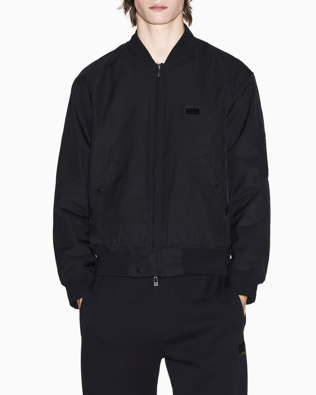 Bomber Armani Exchange nero con logo patch applicato in tono image