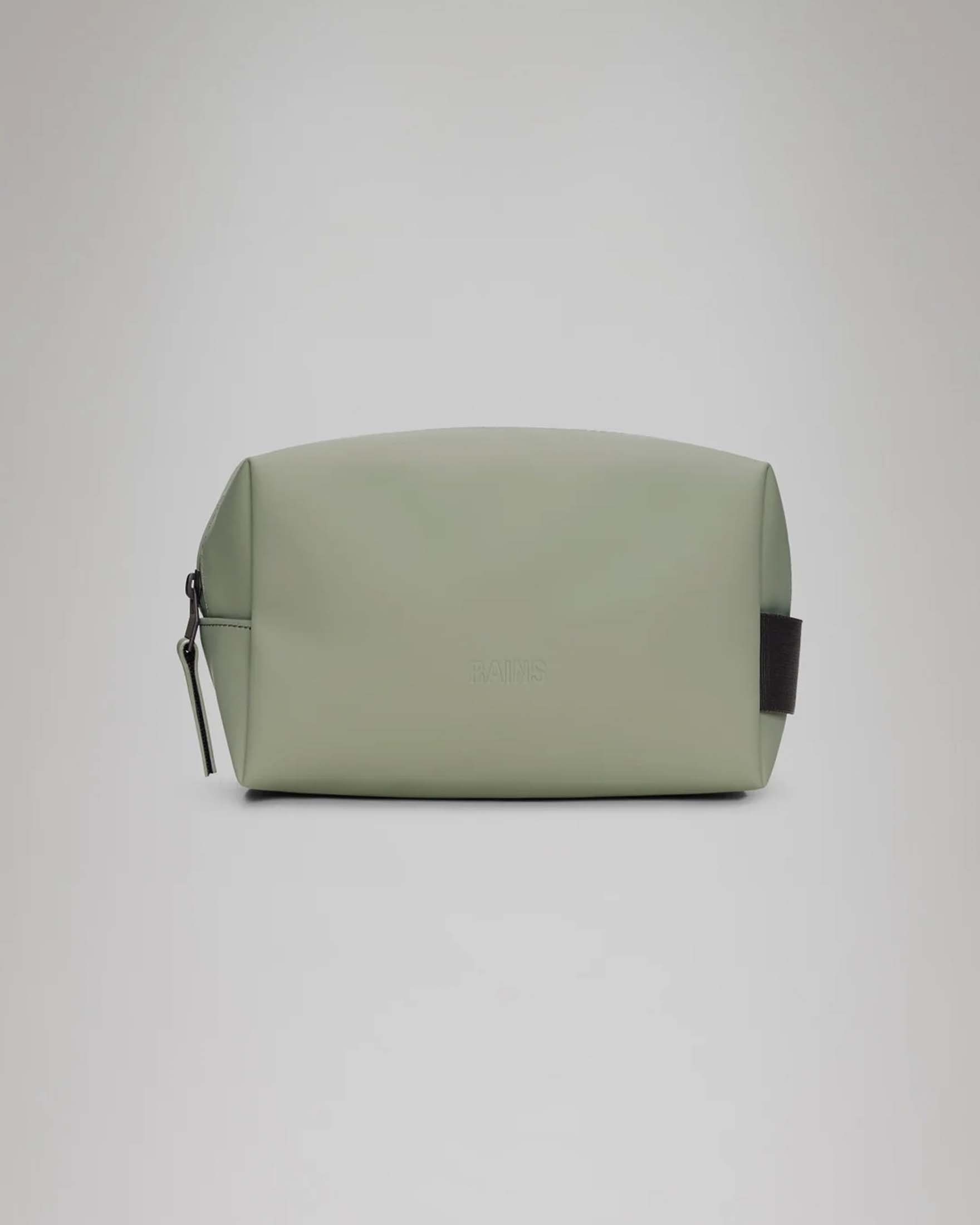 Wash Bag Small verde salvia Rains in tessuto impermeabile dal finish opaco