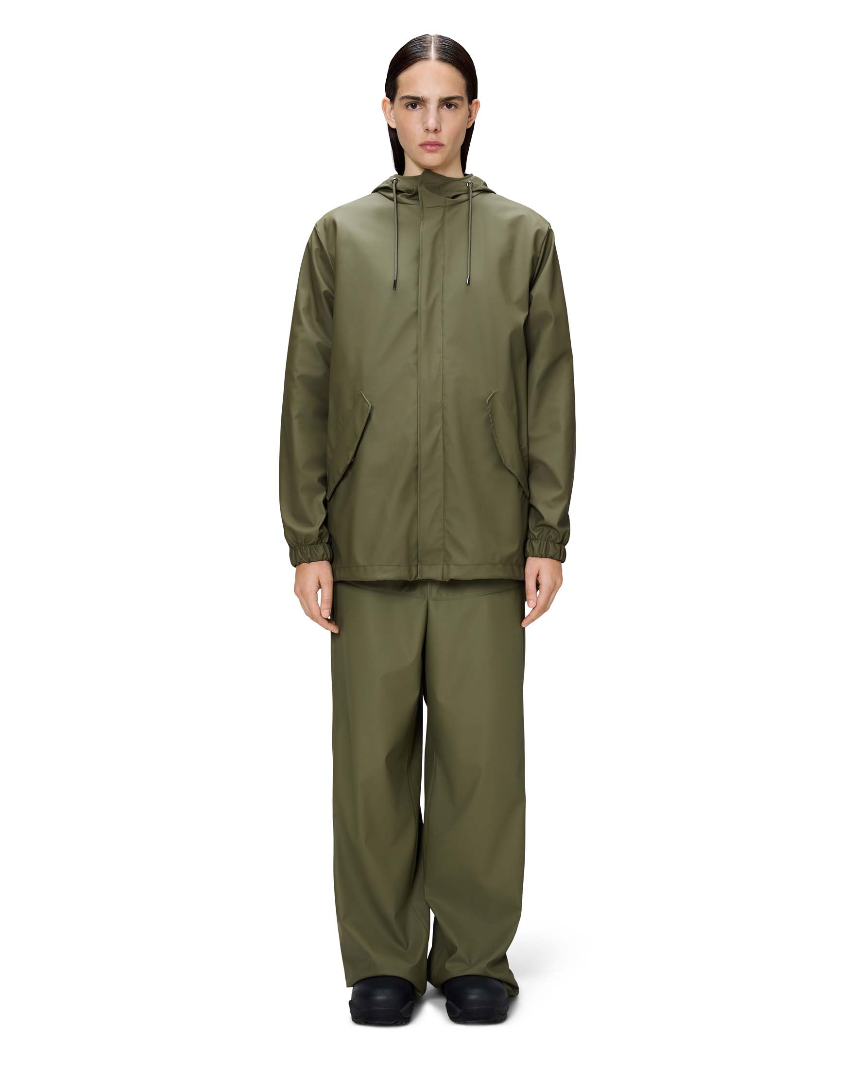 Fishtail Parka Rains corto verde militare leggero con cappuccio fisso e visiera image