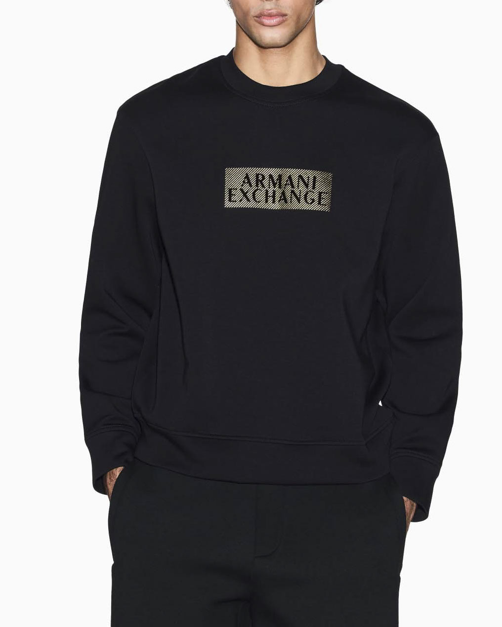 Felpa girocollo Armani Exchange nera in cotone stretch con stampa logo dorata