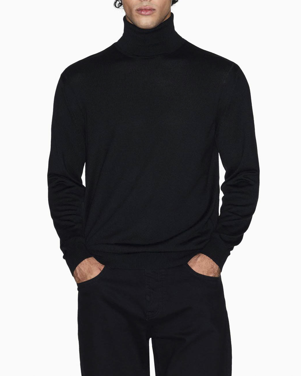 Dolcevita Armani Exchange nero in misto lana con patch logo ricamato sul retro