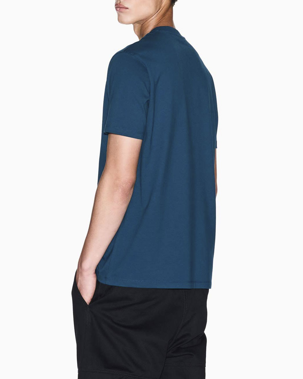 T-shirt Armani Exchange ottanio in cotone con piccolo logo stampato sul petto in tono image
