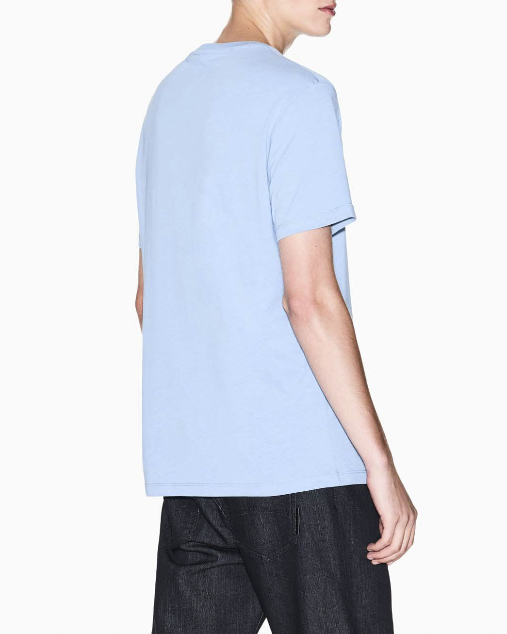 T-shirt Armani Exchane azzurra in cotone con logo AX stampato in contrasto sul petto image