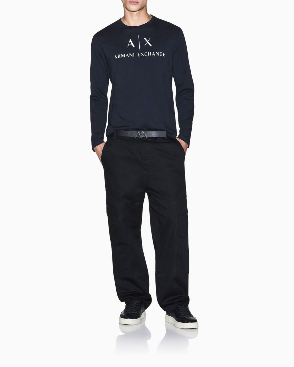 T-shirt a manica lunga Armani Exchange blu in cotone con logo stampato frontale