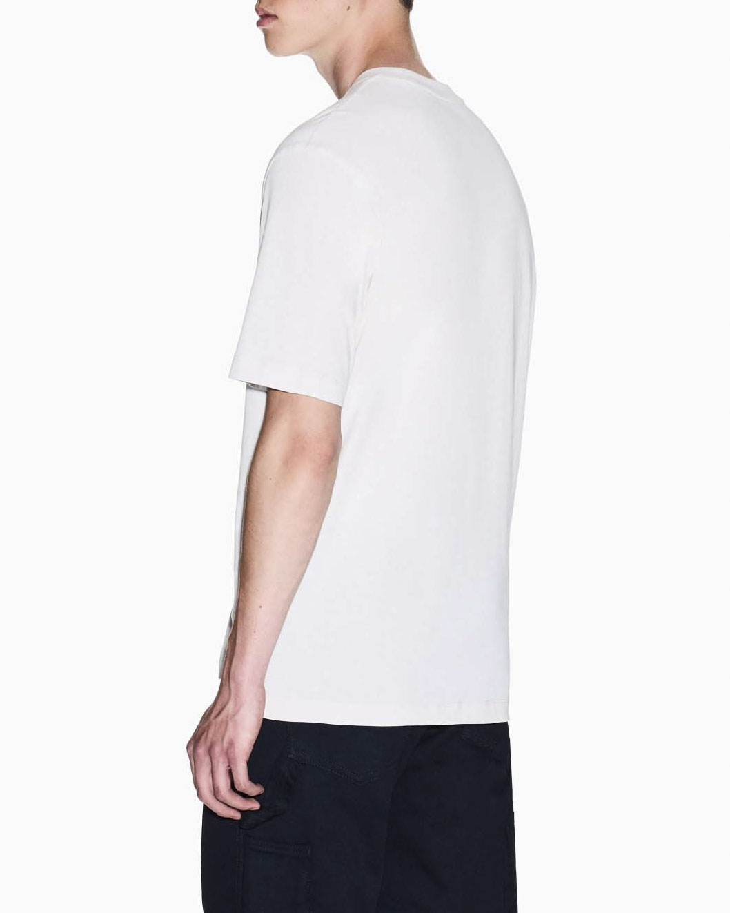 T-shirt Armani Exchange gesso in cotone con logo stampato sul petto image