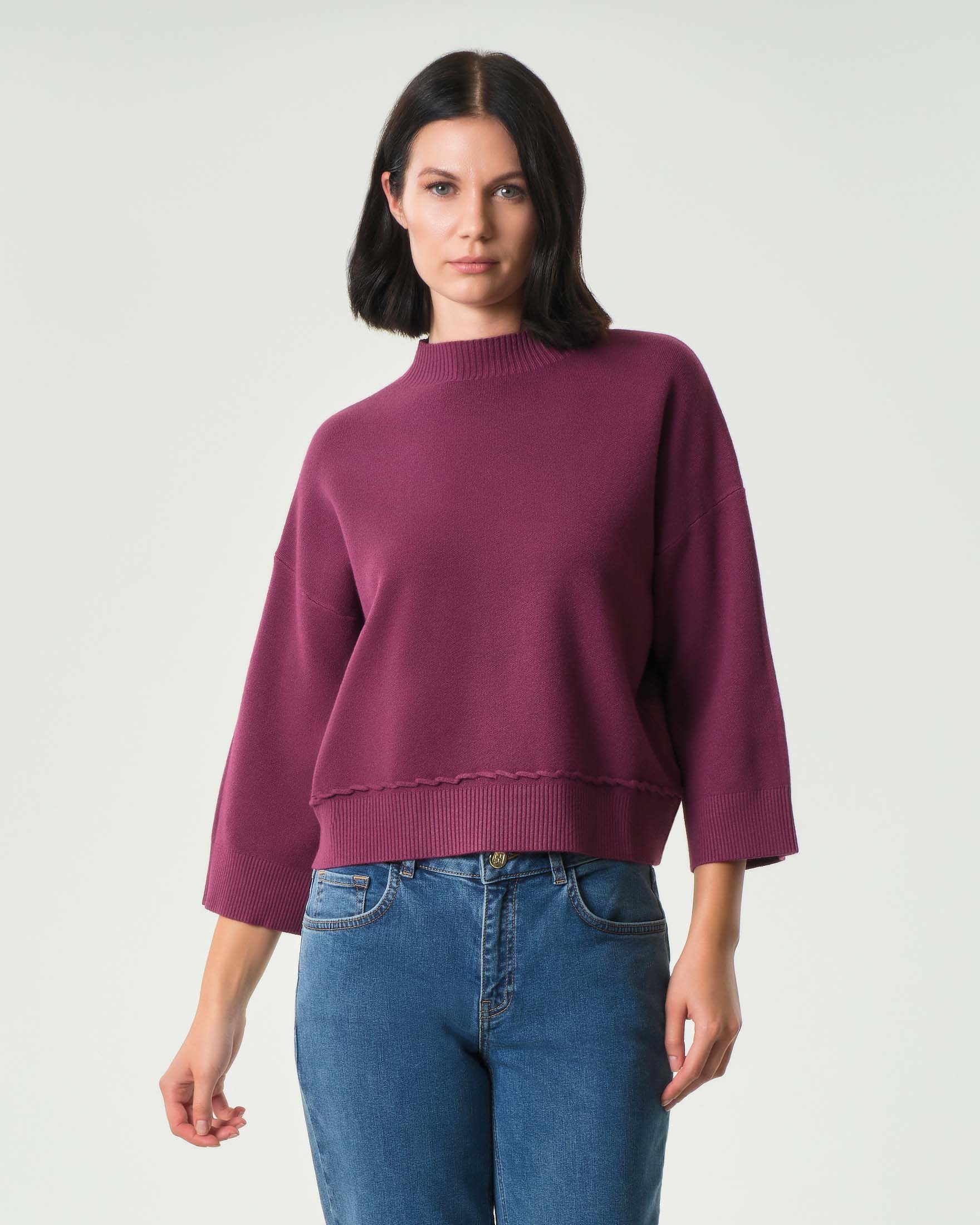Maglia color ciclamino Hlo! colo avorio in misto viscosa con maniche tre quarti e motivo a intarsio sul fons