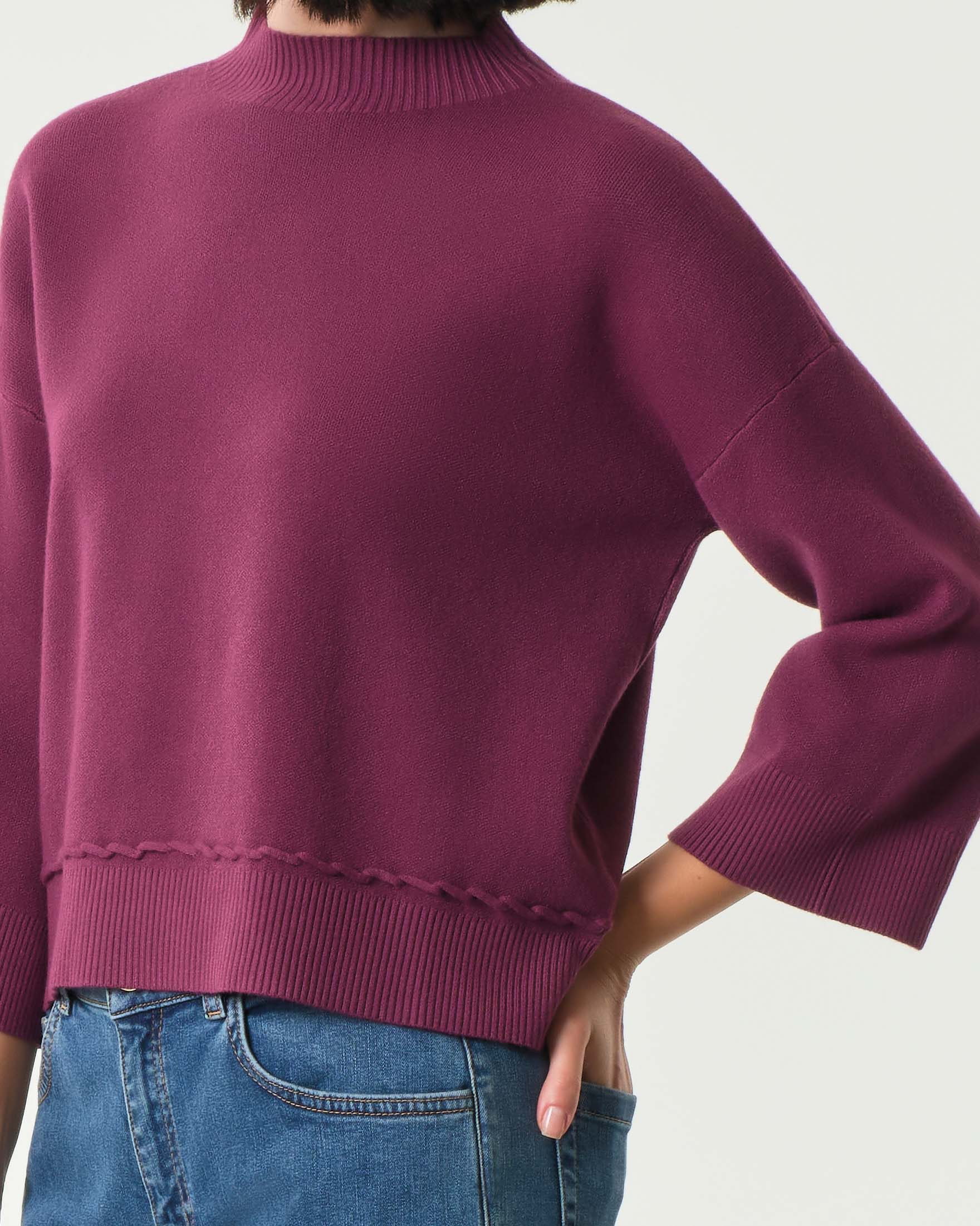 Maglia color ciclamino Hlo! colo avorio in misto viscosa con maniche tre quarti e motivo a intarsio sul fons image