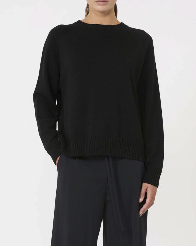 Maglia nera MM Max Mara in pura lana con maniche raglan e profili a coste