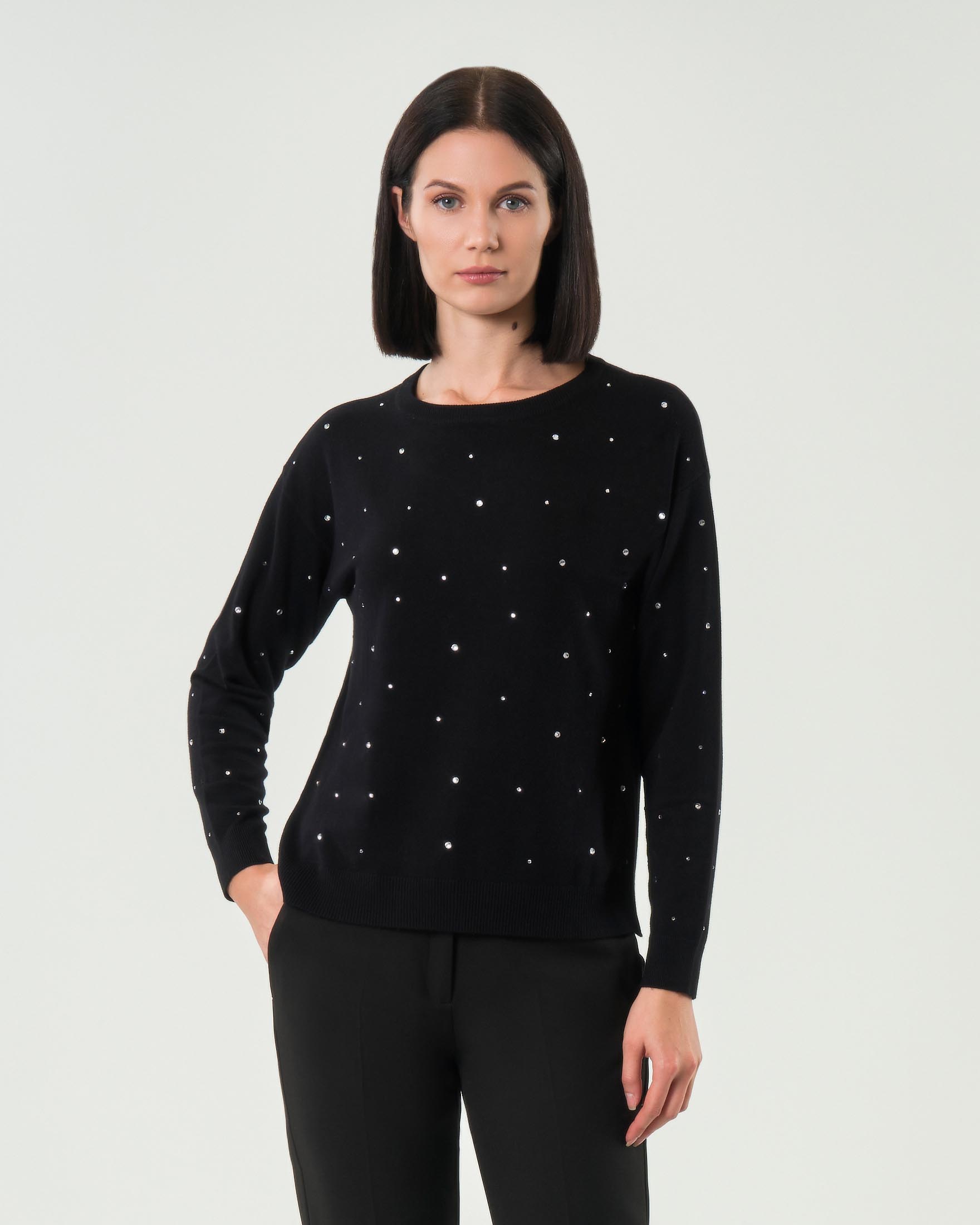 Maglia nera Emme Marella in misto viscosa con strass applicati sul davanti
