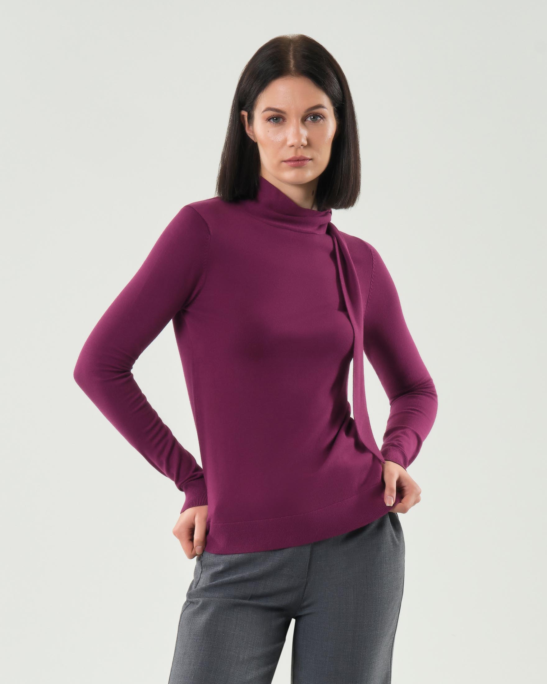 Maglia color ciclamino Emme Marella in misto viscosa con sciarpina al collo