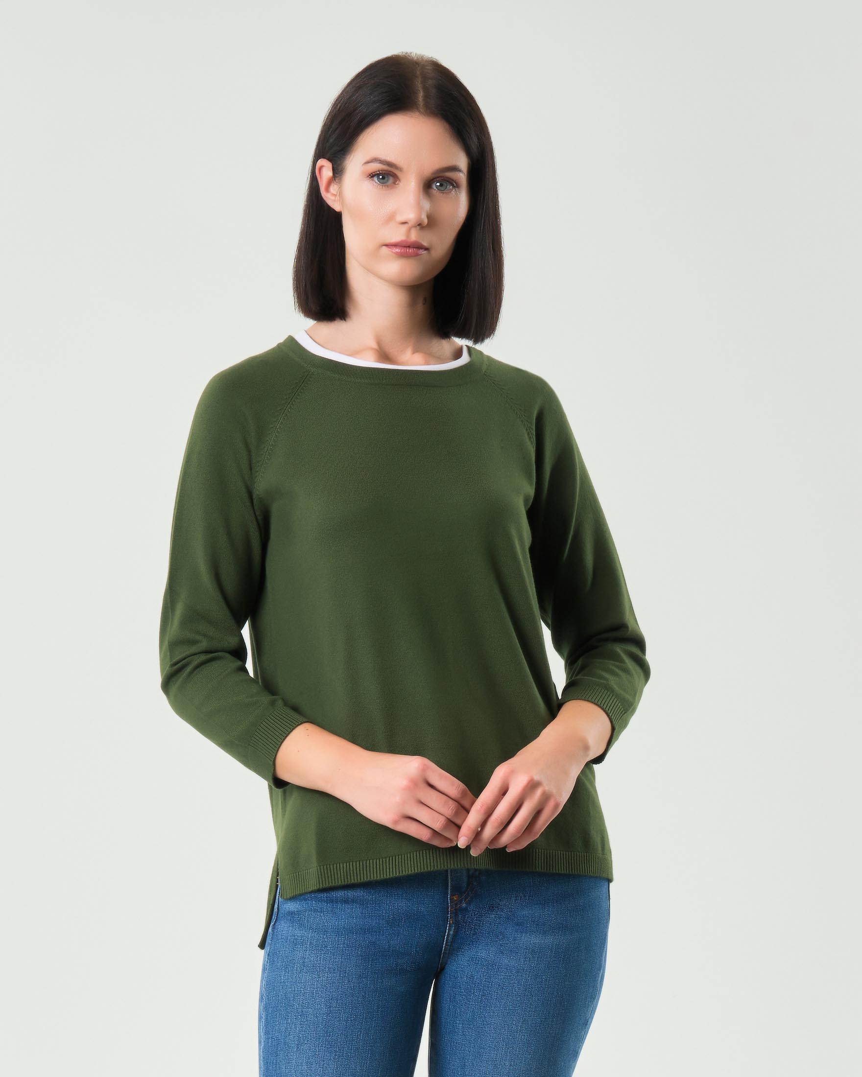 Maglia girocollo verde Emme Marella a righe bianche in misto viscosa con spacchi laterali