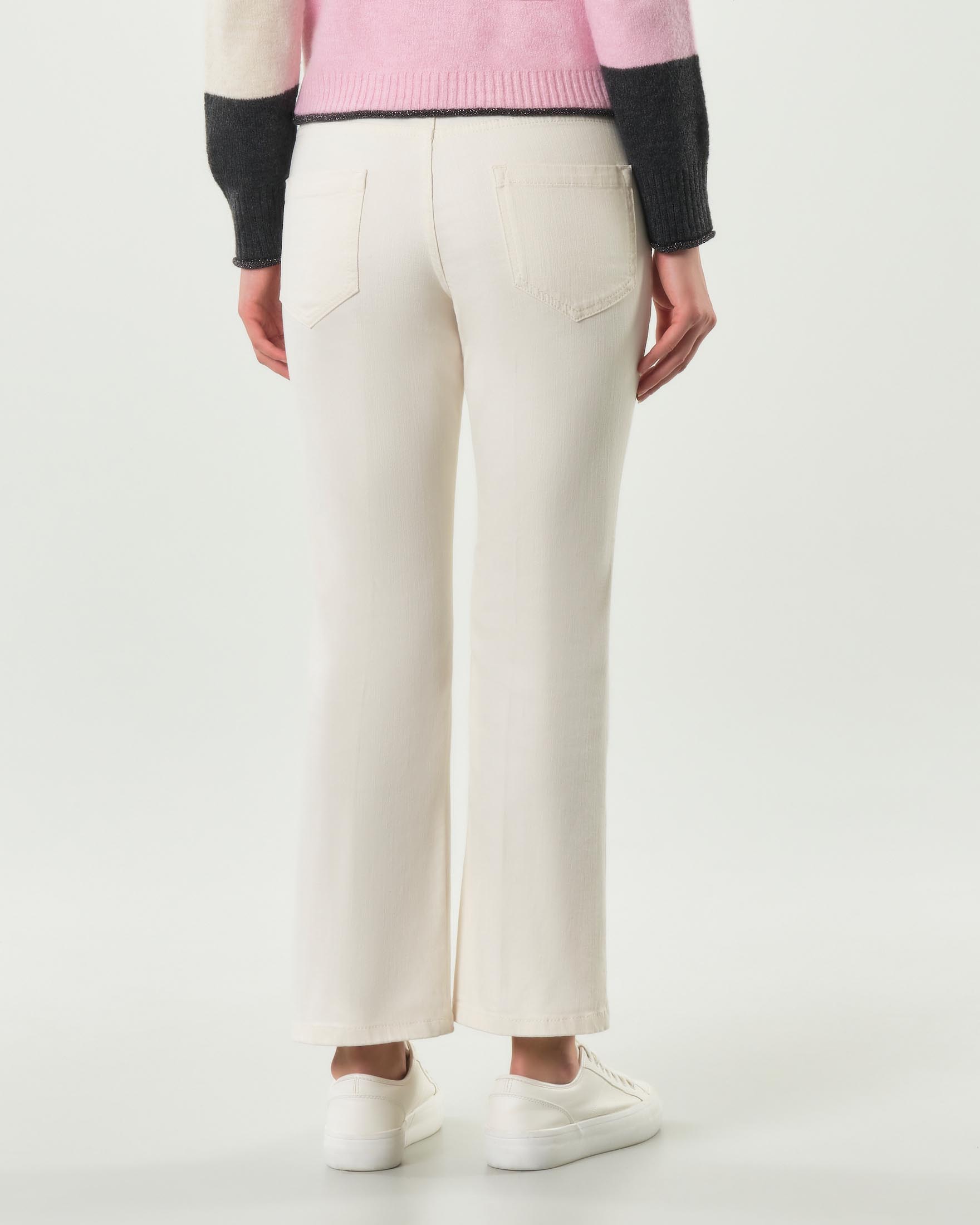 Pantaloni color panna alla caviglia a trombetta Emme Marella in twill di cotone stretch