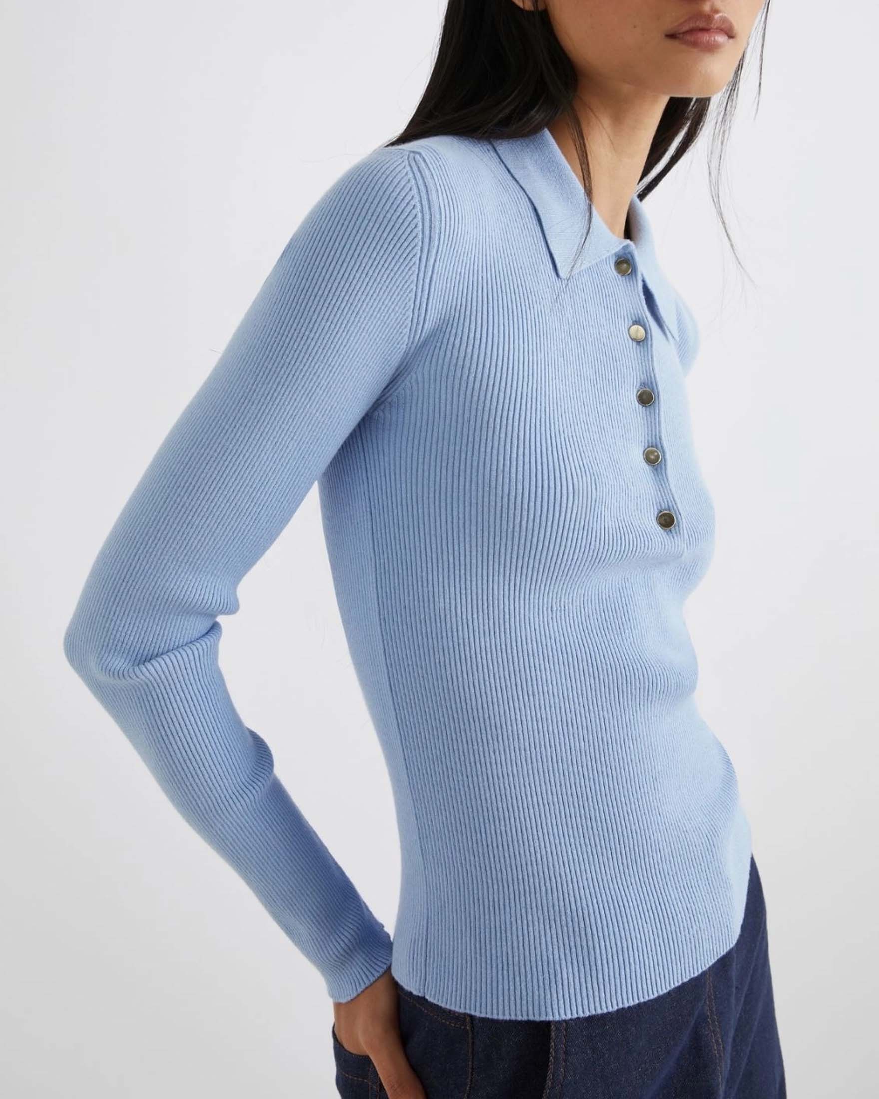 Polo azzurra Marella a costine in viscosa con bottoni dorati in metallo image