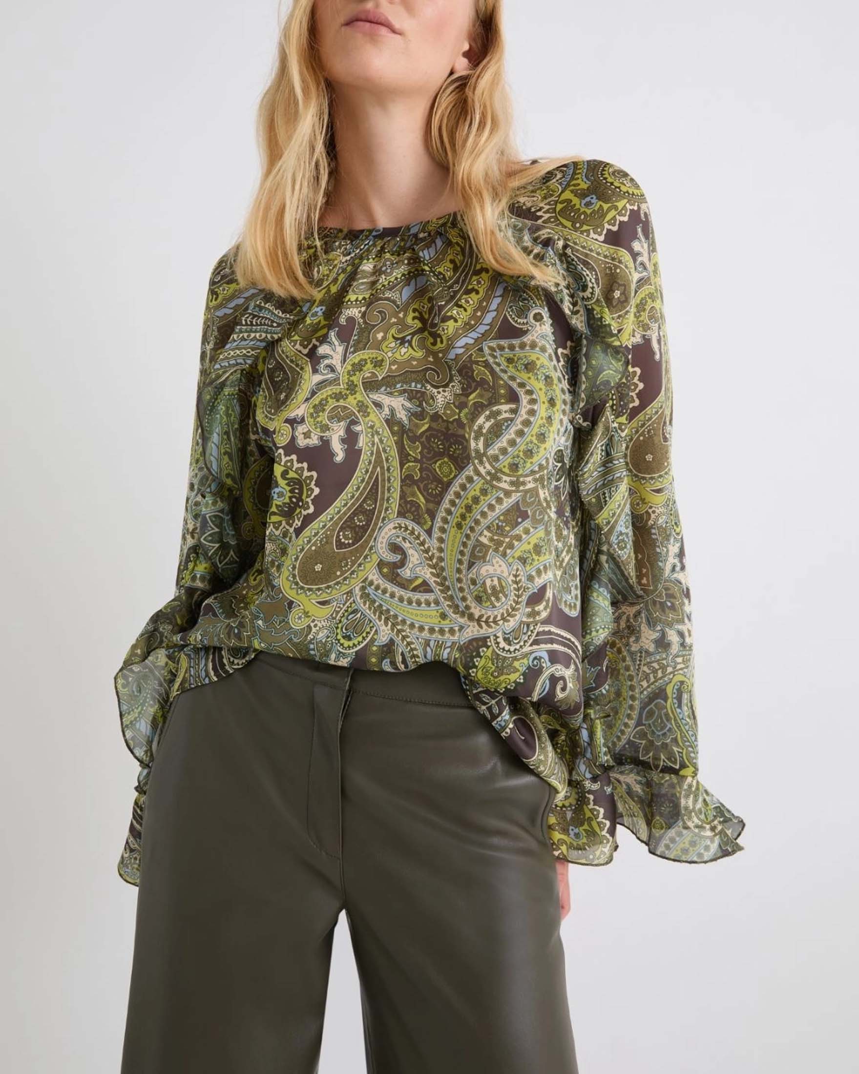 Blusa verde Marella in chiffon a disegni cachmere con maniche lunghe con volant al fondo