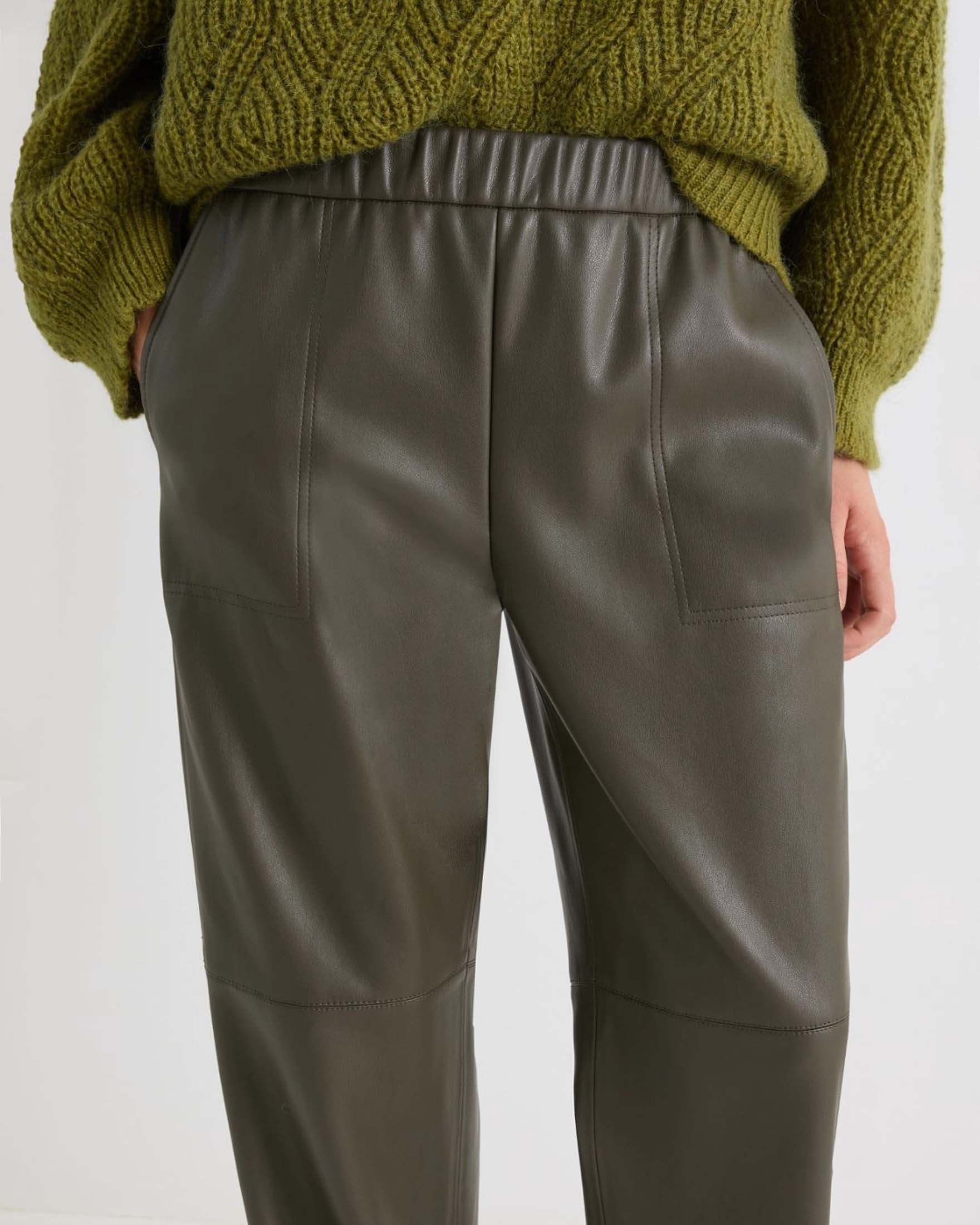 Pantaloni verde khaki Marella in similpelle dalla linea a ballon con elastico inserito in vita image