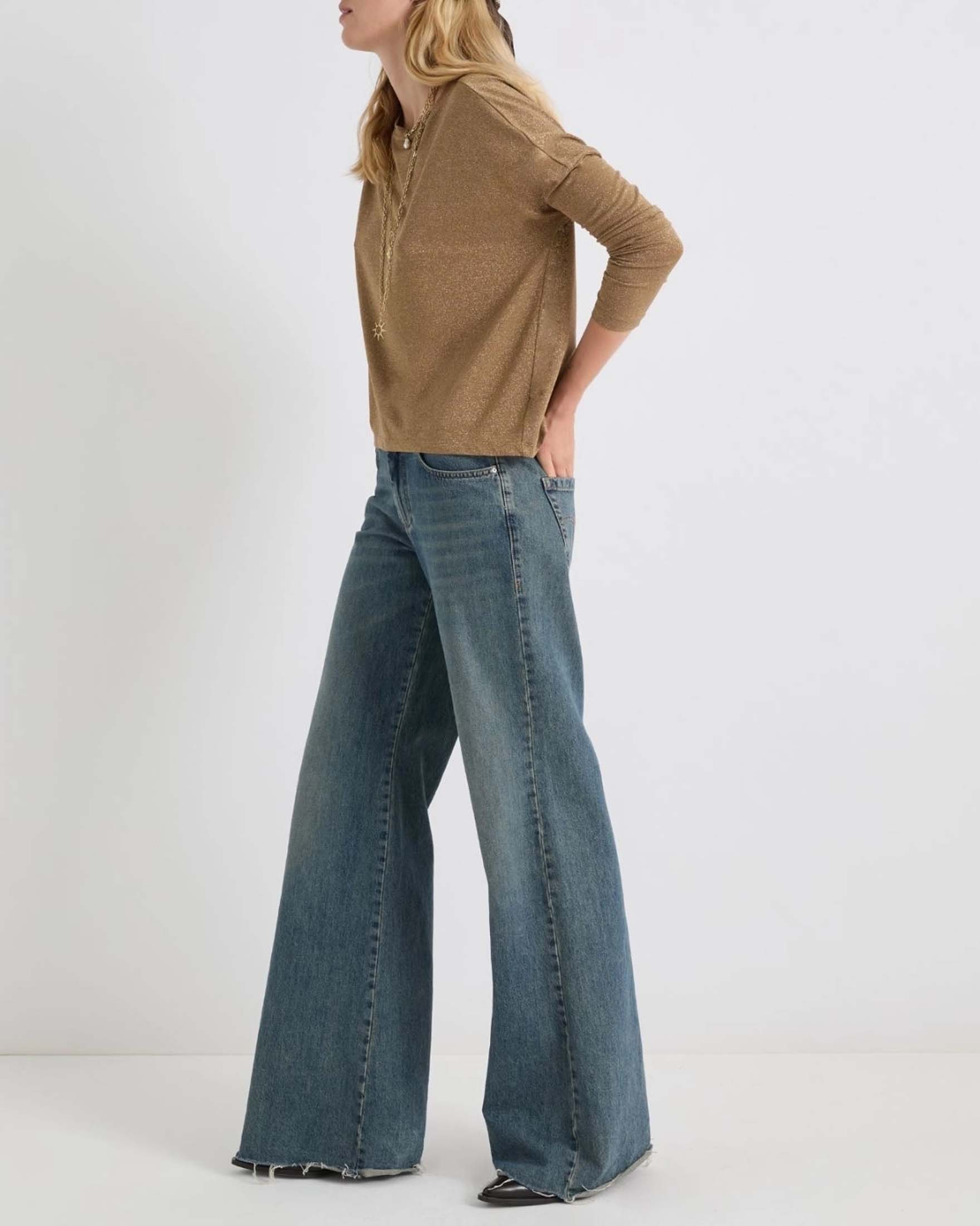 T-shirt color oro Marella in lurex di viscosa con maniche lunghe e spalla scesa image