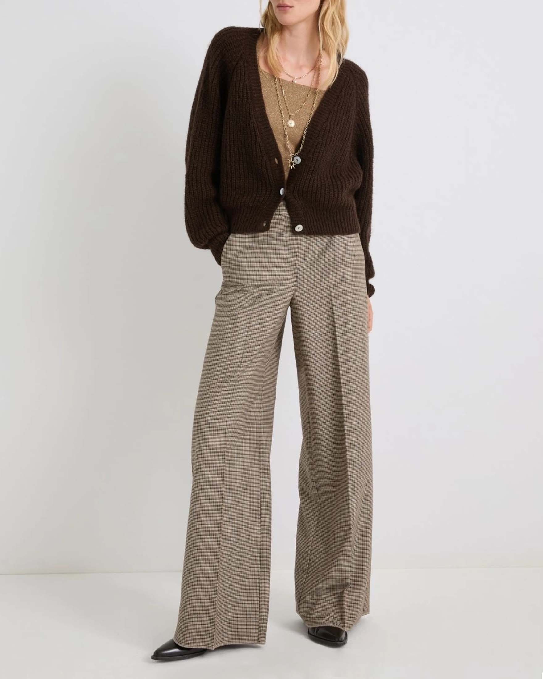 Cardigan marrone Marella in misto alpaca a coste con scollo a V image