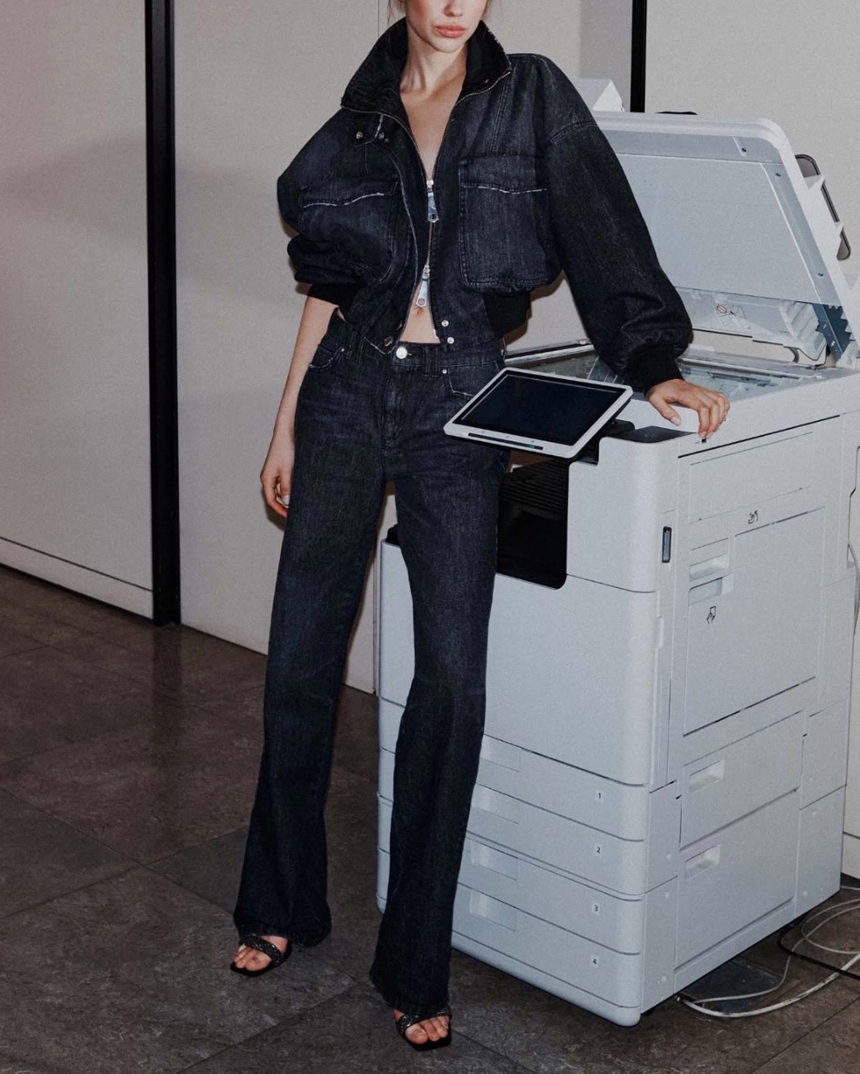 Jeans nero delavè Stella x Marella straight in cotone image