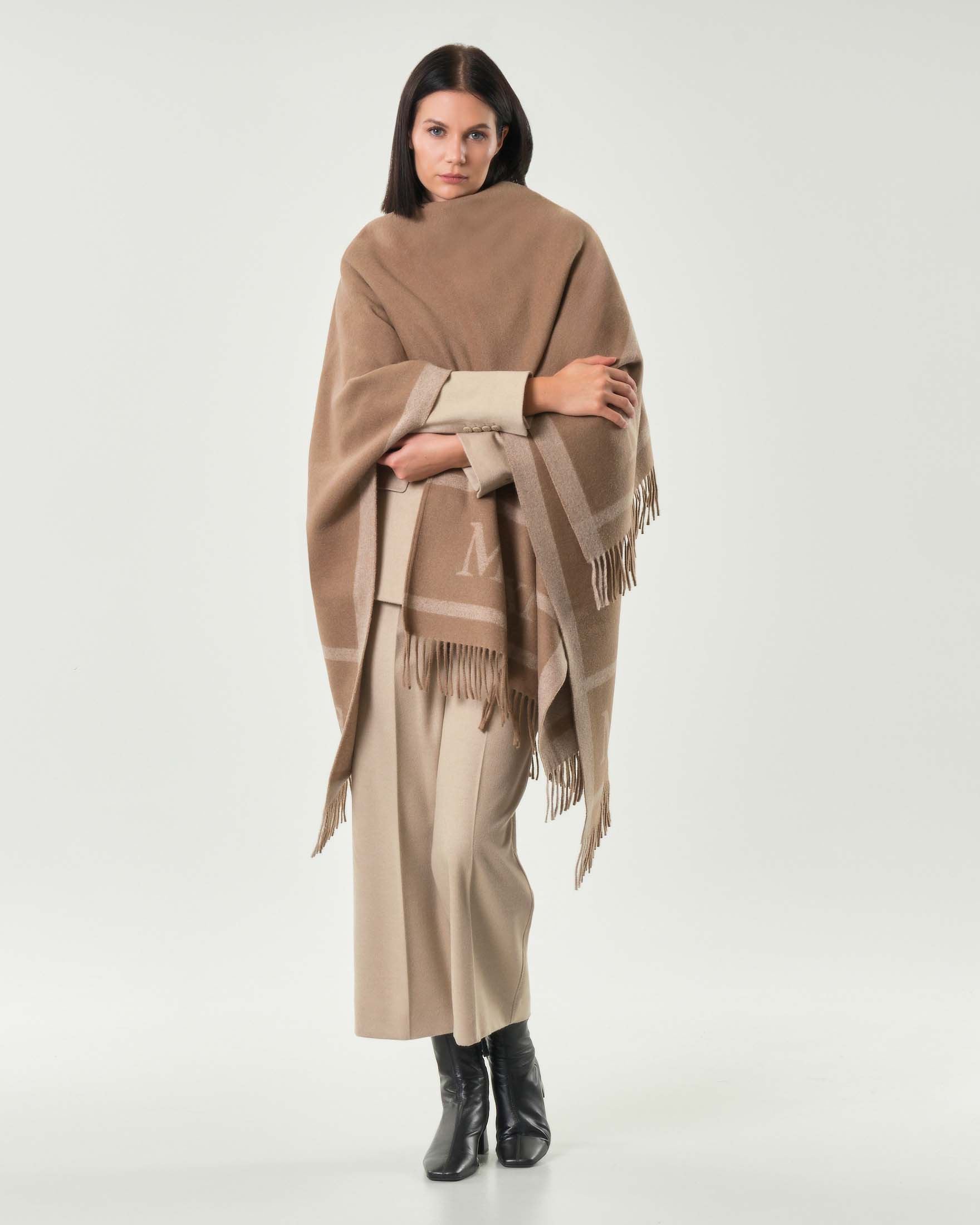 Mantella color cammello Max Mara Studio in pura lana a motivo jacquard logato beige