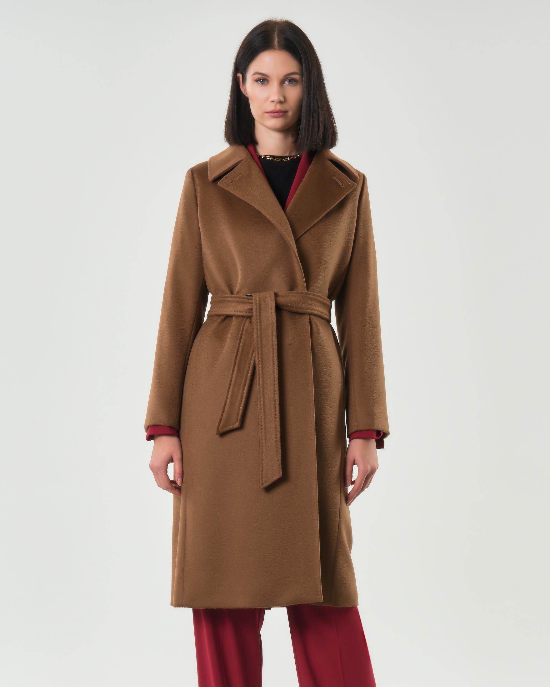 Cappotto color cuoio Max Mara Studio in drap di pura lana con colletto a camicia e cintura in vita