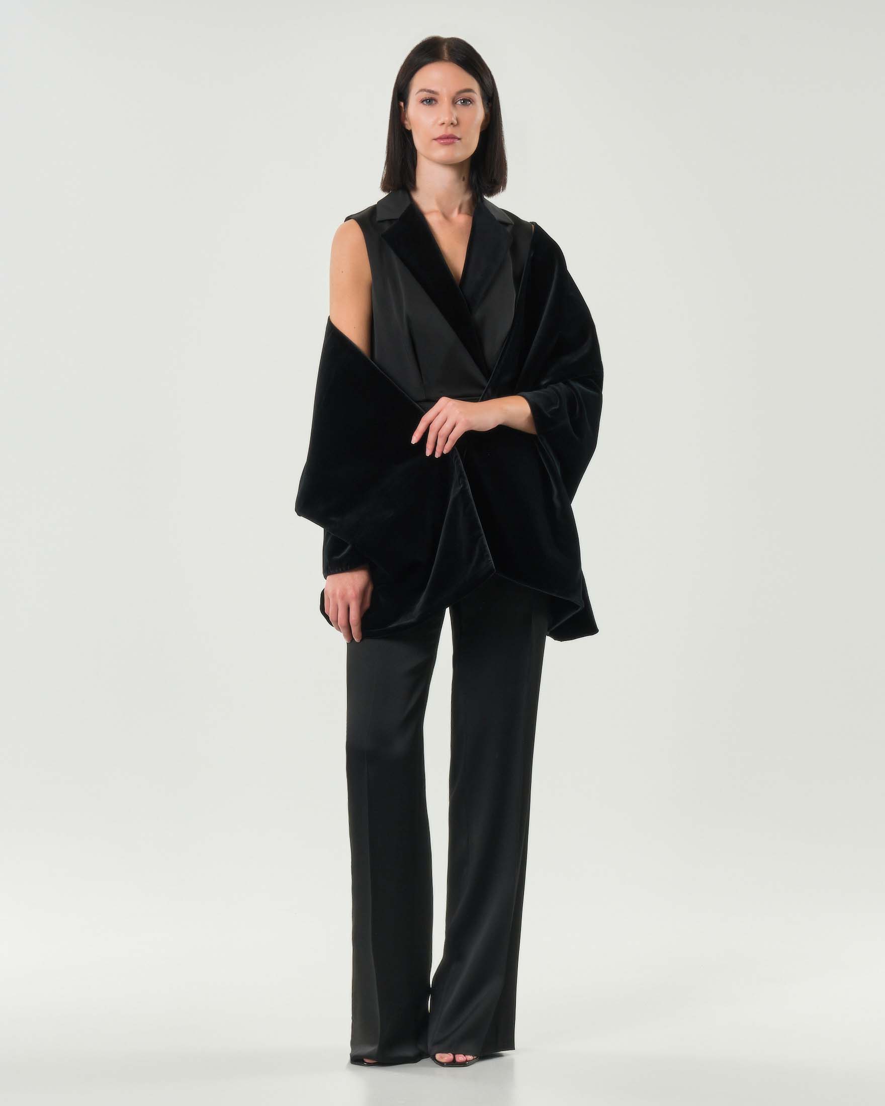 Stola nera Max Mara Studio in velluto liscio di cotone stretch