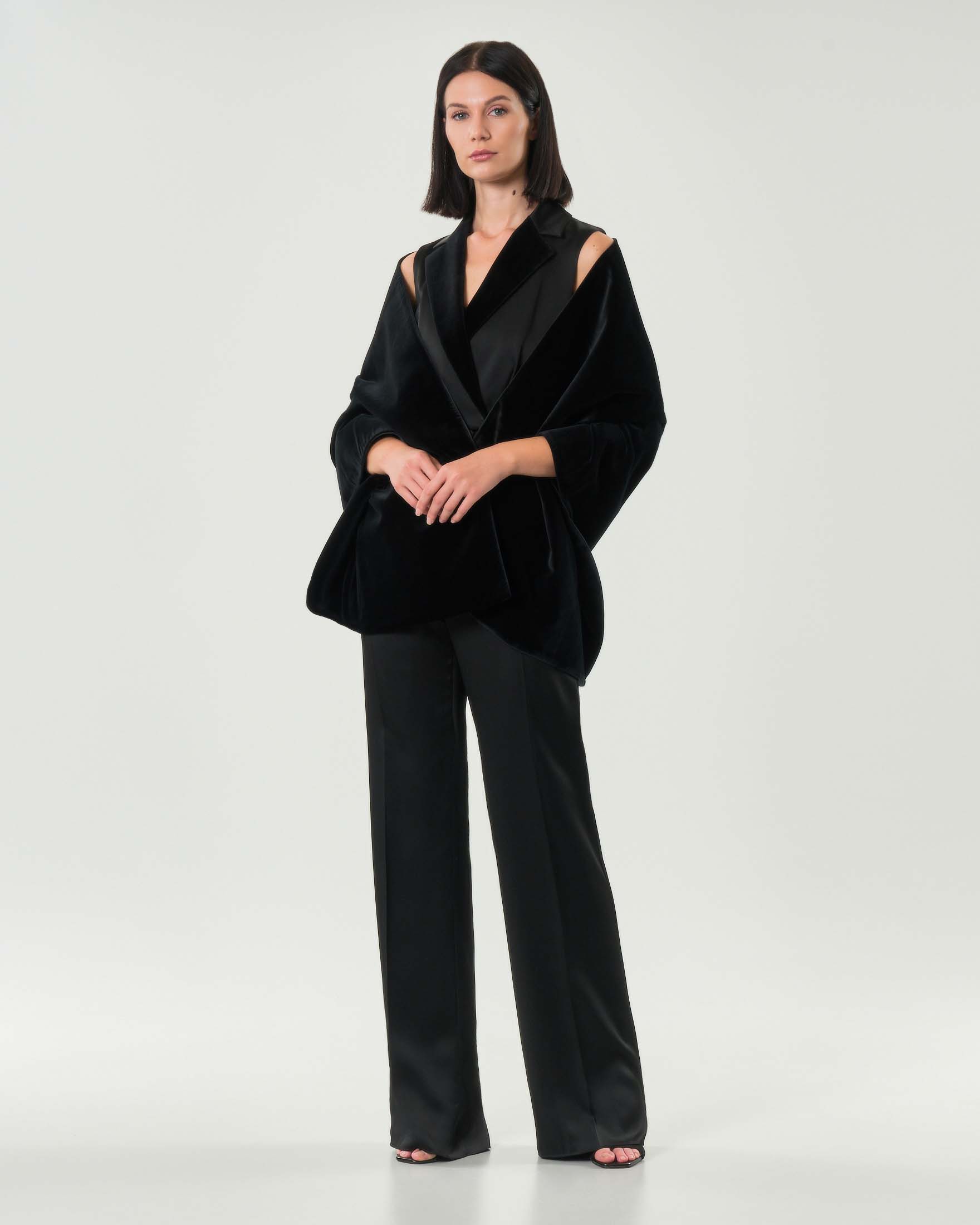 Stola nera Max Mara Studio in velluto liscio di cotone stretch image