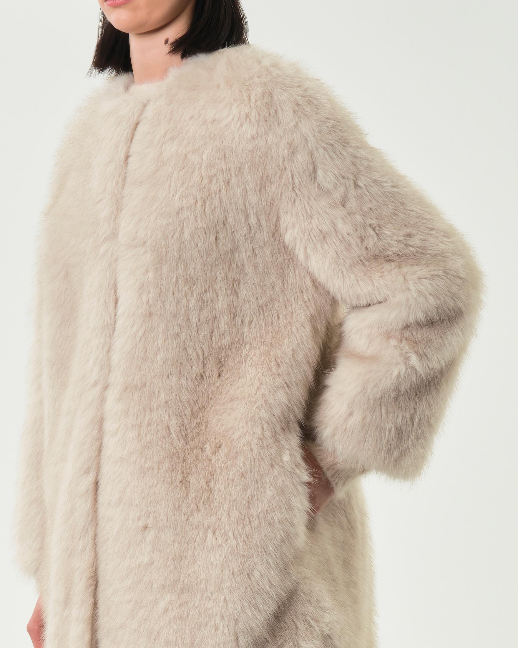 Pelliccia over color sabbia Max Mara Studio con scollo tondo image