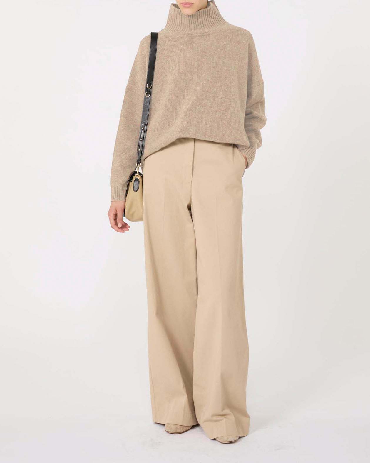 Maglia a collor alto color noce Weekend Max Mara in pura lana vergine image