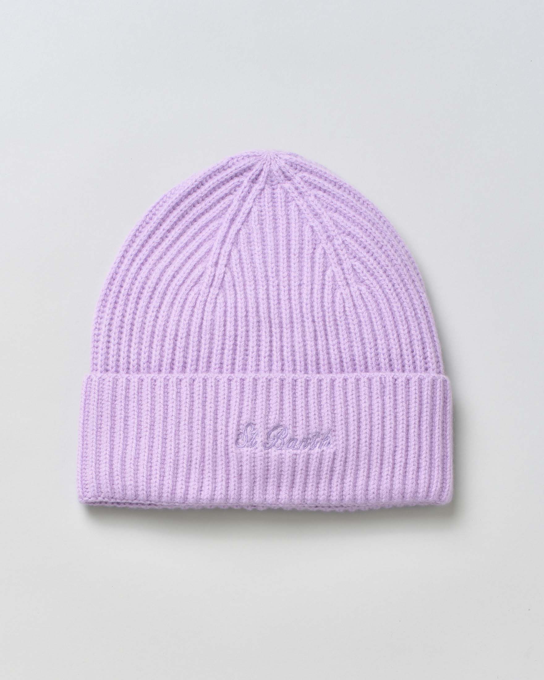 Berretto lilla MC2 Saint Barth in lana a coste con scritta logo rosa ricamata sul risvolto
