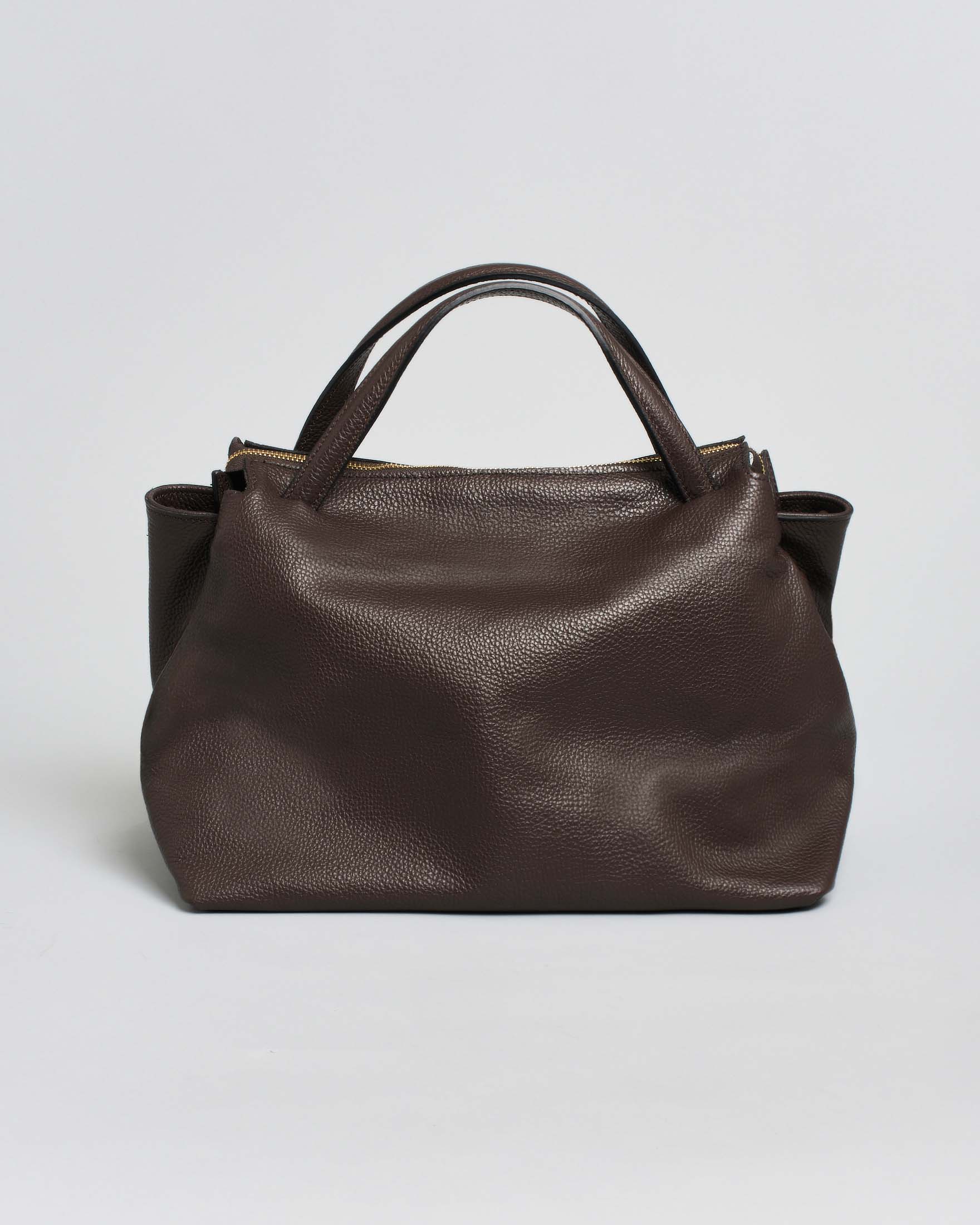 Borsa a man Hlo! in pelle marrone morbida effetto martellato con tracolla più lunga rimovibile