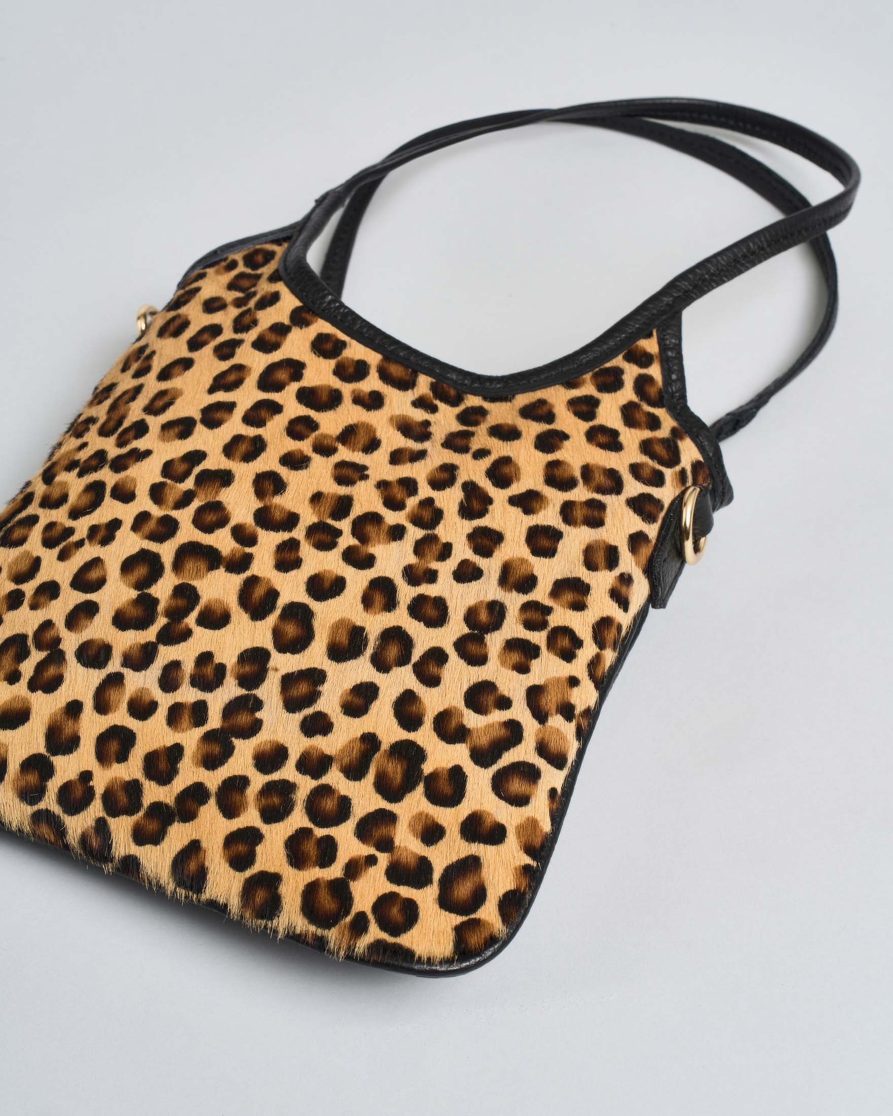 Mini tote bag nera Hlo! in pelle martellata con parte frontale in cavallino leopardato image