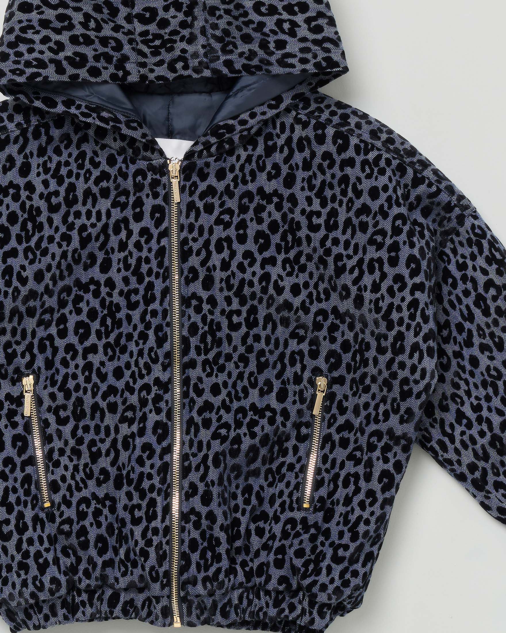 Bomber Manila Grace in denim maculato con cappuccio image