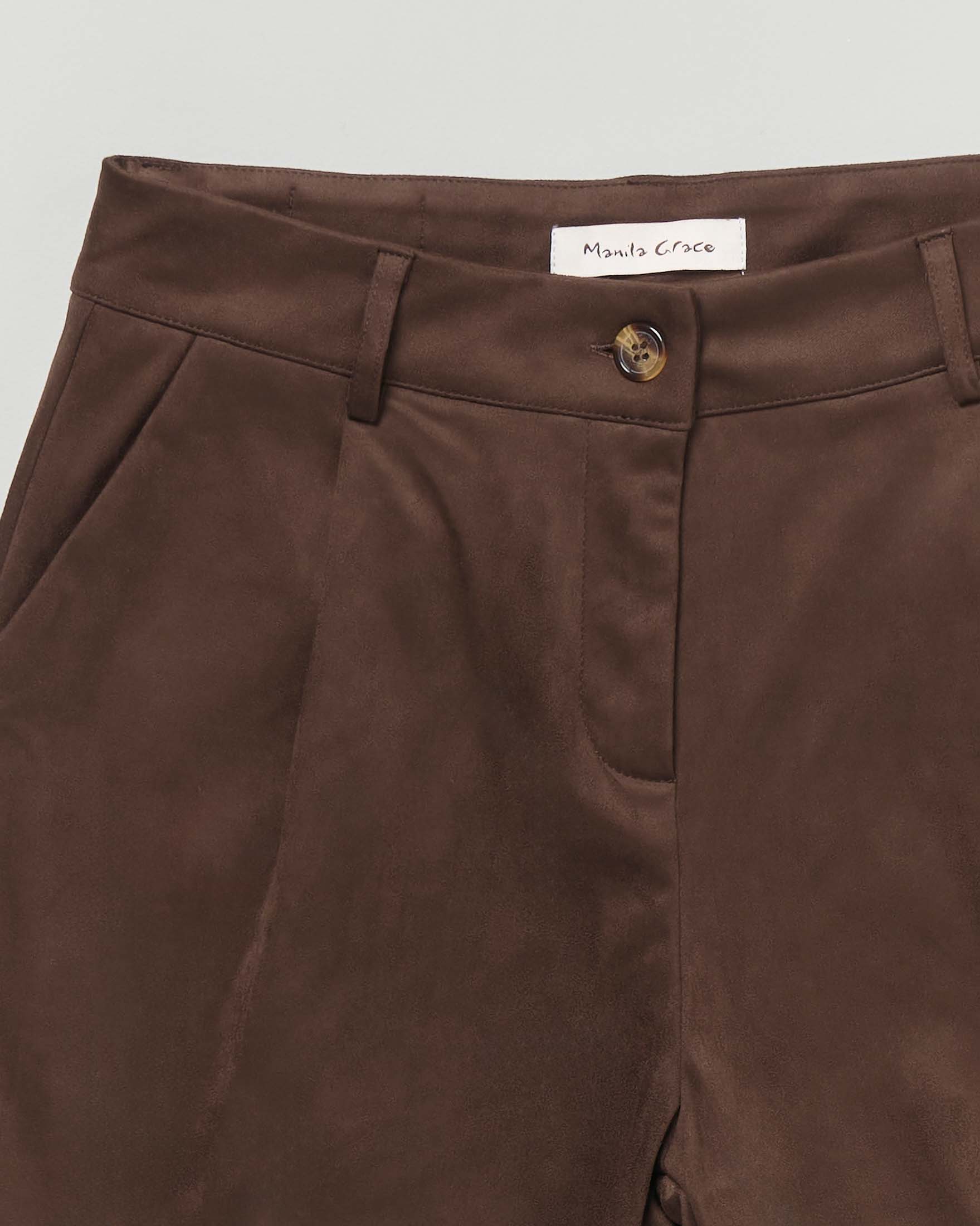 Short Manila Grace marrone in alcantara image