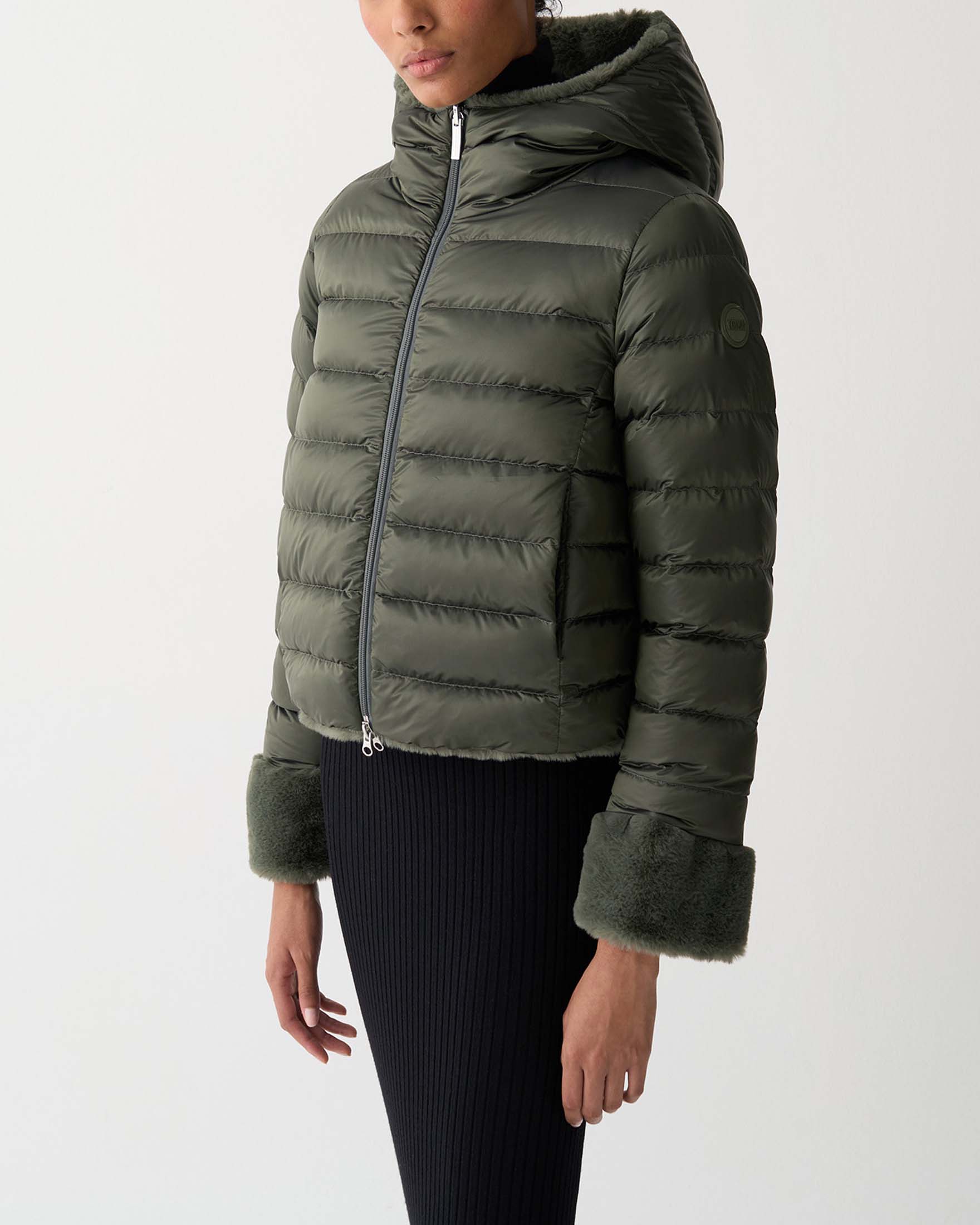 Ecopelliccia verde militare Colmar Originals reversibile nel tessuto trapuntato con cappuccio image