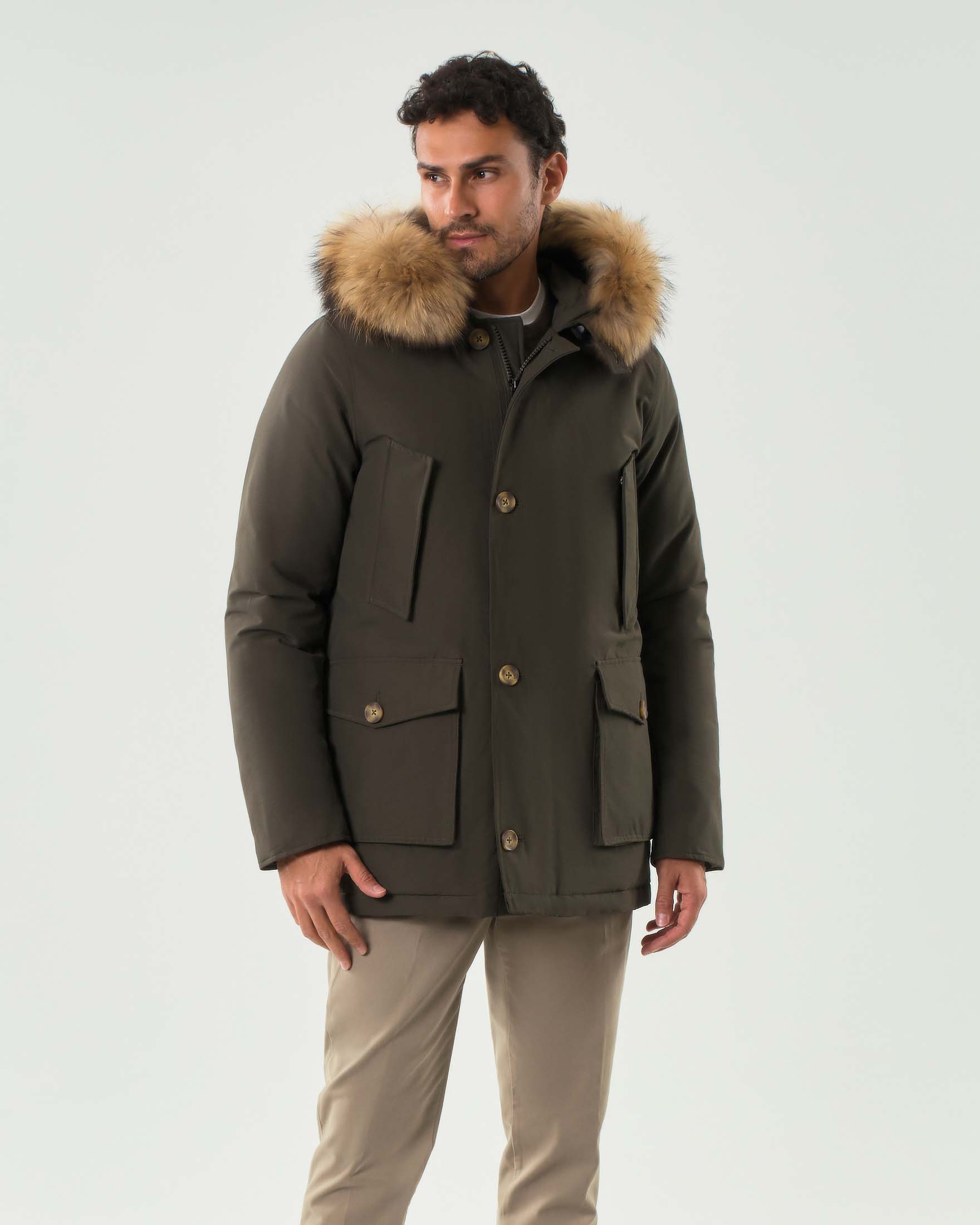 Parka Ashki.i verde militare in cotone con vera pelliccia staccabile image