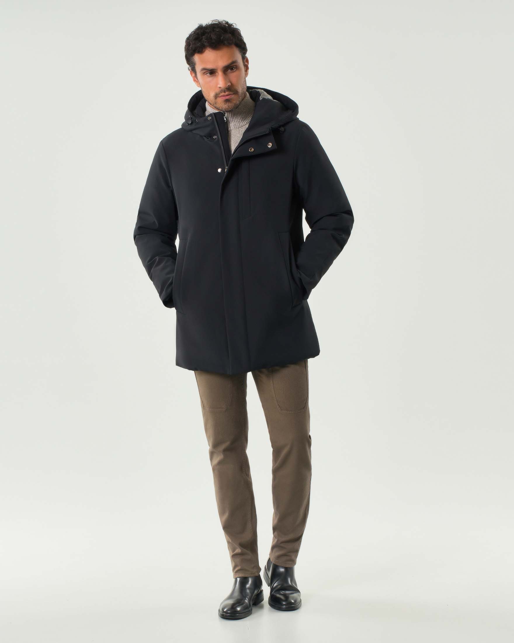 Parka Paul Baker nero con cappuccio in tessuto tecnico softshell con chiusura a cerniera nascosta