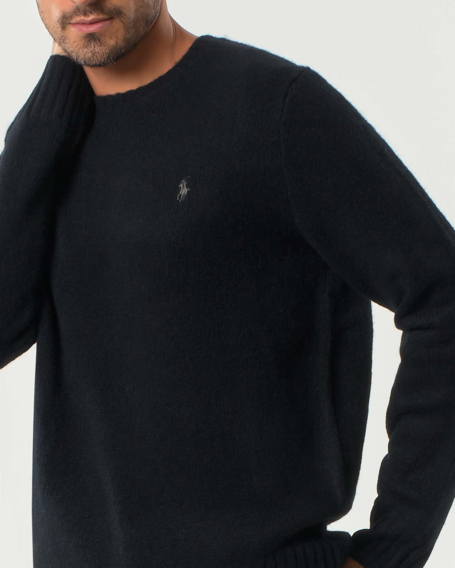 Maglione Polo Ralph Lauren nero in misto lana e alpaca con logo pony ricamato sul petto
