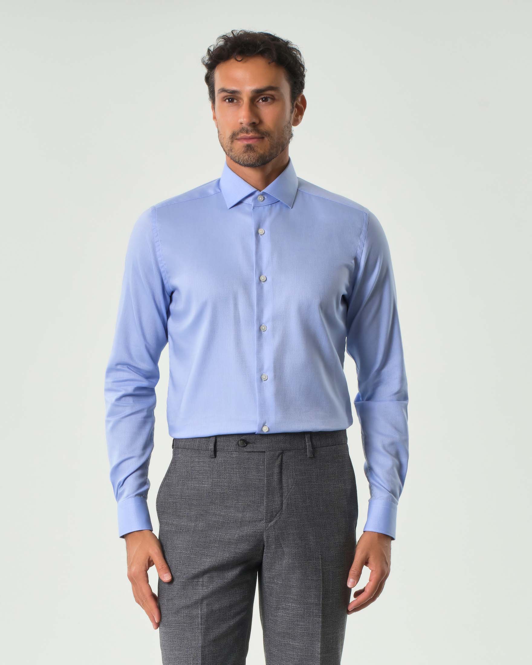 Camicia celeste in puro cotone micro armatura tailor-fit