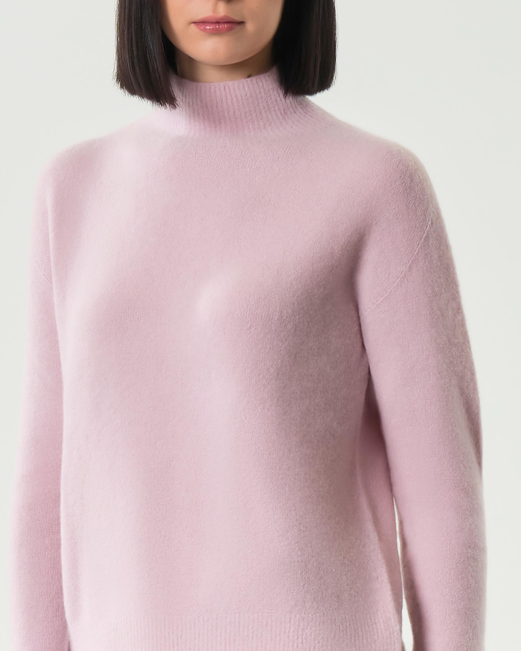 Maglia rosa Hlo! in misto alpaca e lana effetto soft con collo in piedi image