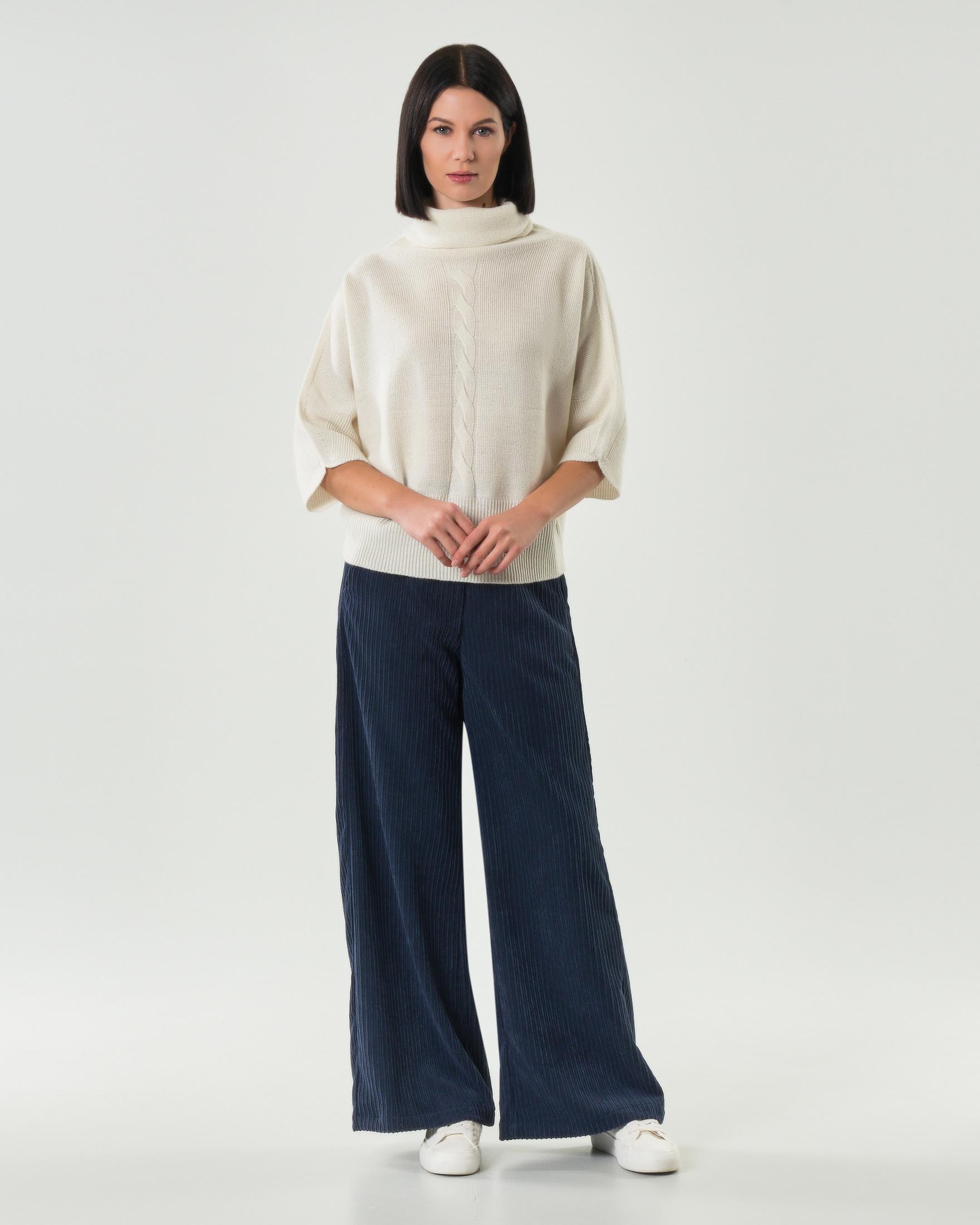 Pantaloni blu in velluto a coste Hlo! dalla linea a palazzo con elastico in vita