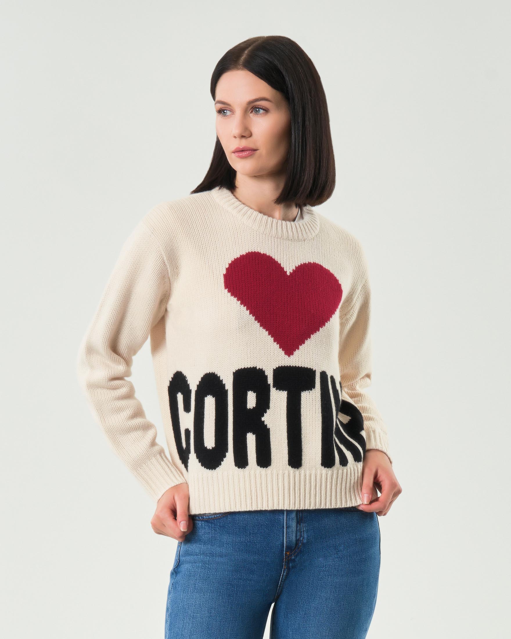 Maglia bianca MC2 Saint Barth in lana e cashmere con scritta Cortina e cuore rosso jacquard sul davanti