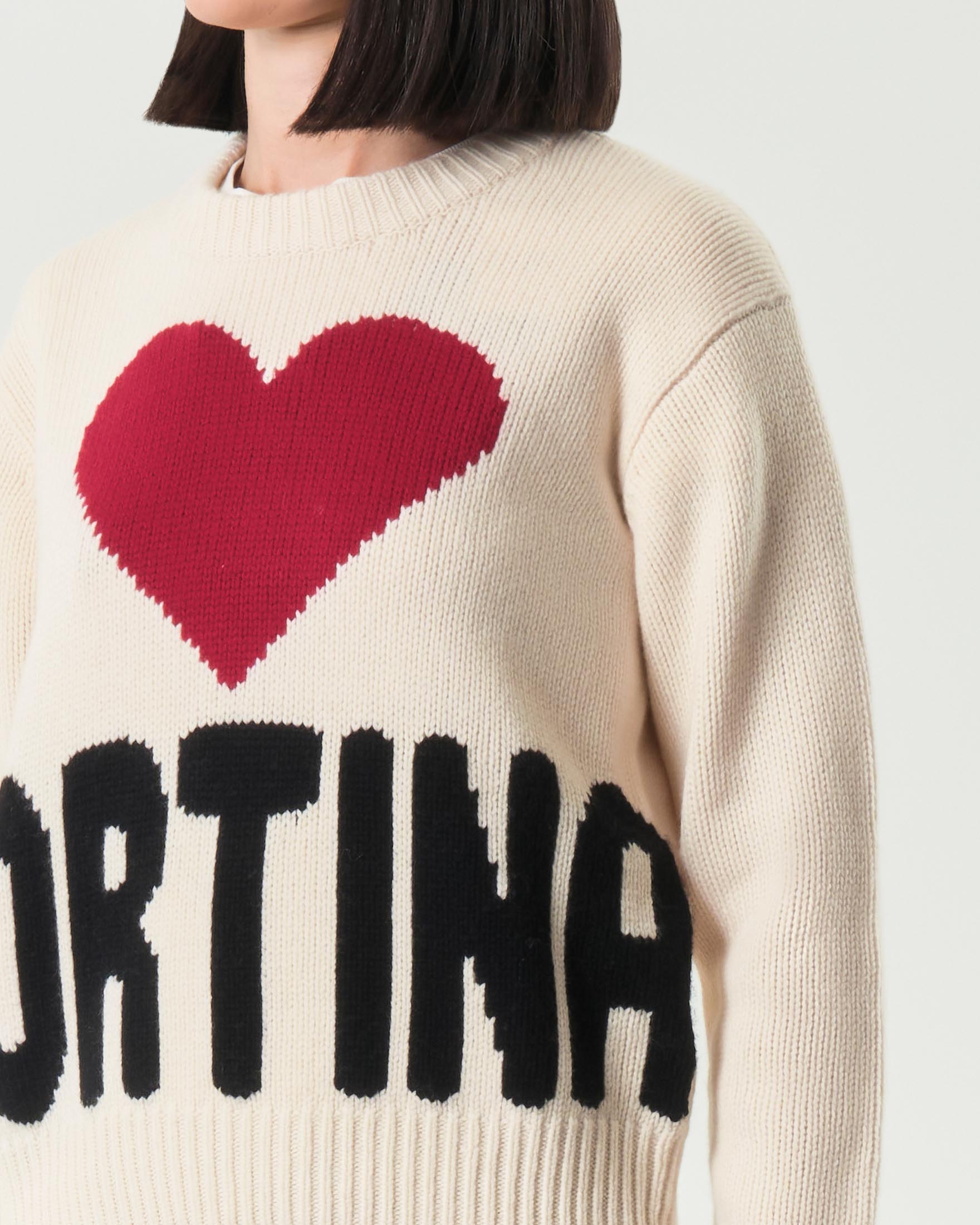 Maglia bianca MC2 Saint Barth in lana e cashmere con scritta Cortina e cuore rosso jacquard sul davanti image