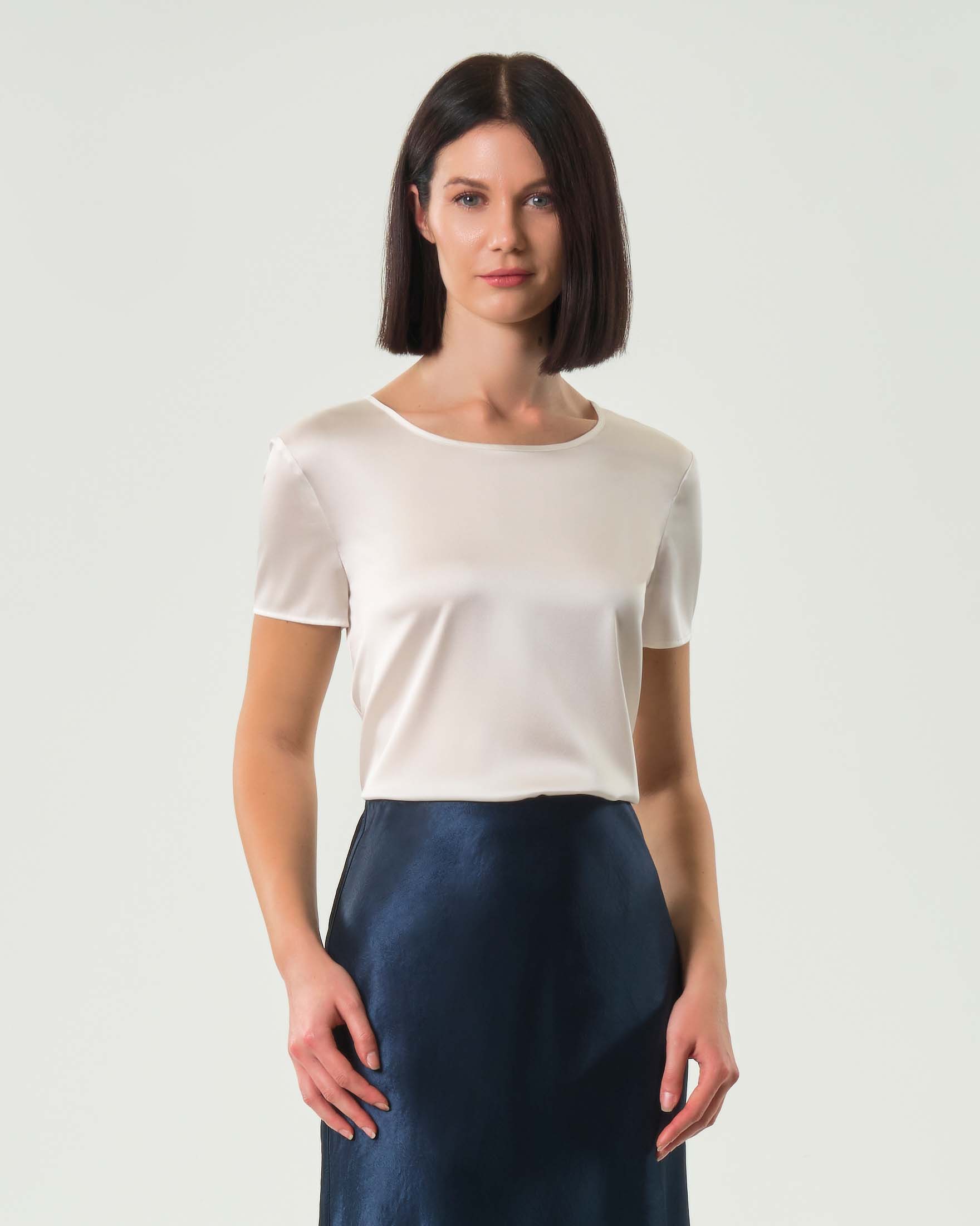 Blusa bianca MM Max Mara in seta stretch a maniche corte