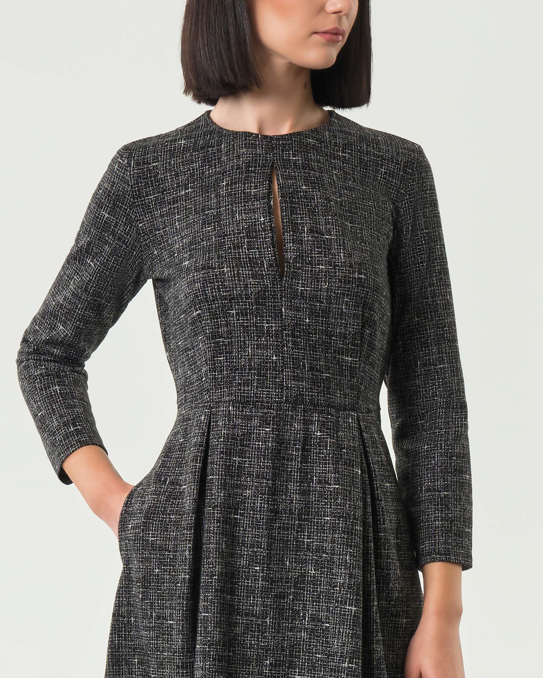 Abito midi MM Max Mara nero a fantasia graffi bianchi in jersey di misto viscosa a maniche corte image