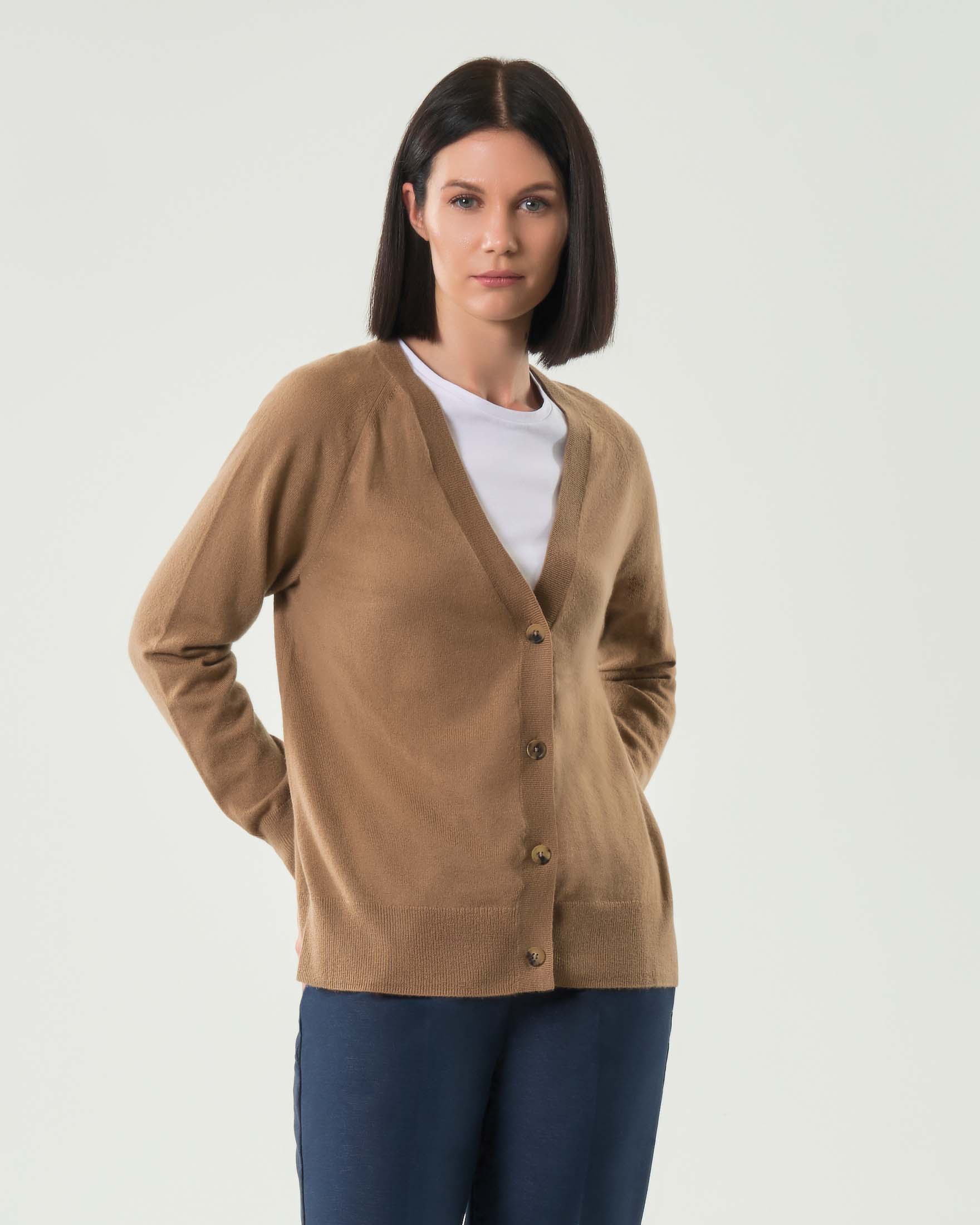 Cardigan color cammello MM Max Mara in lana e cashmere con scollo a V