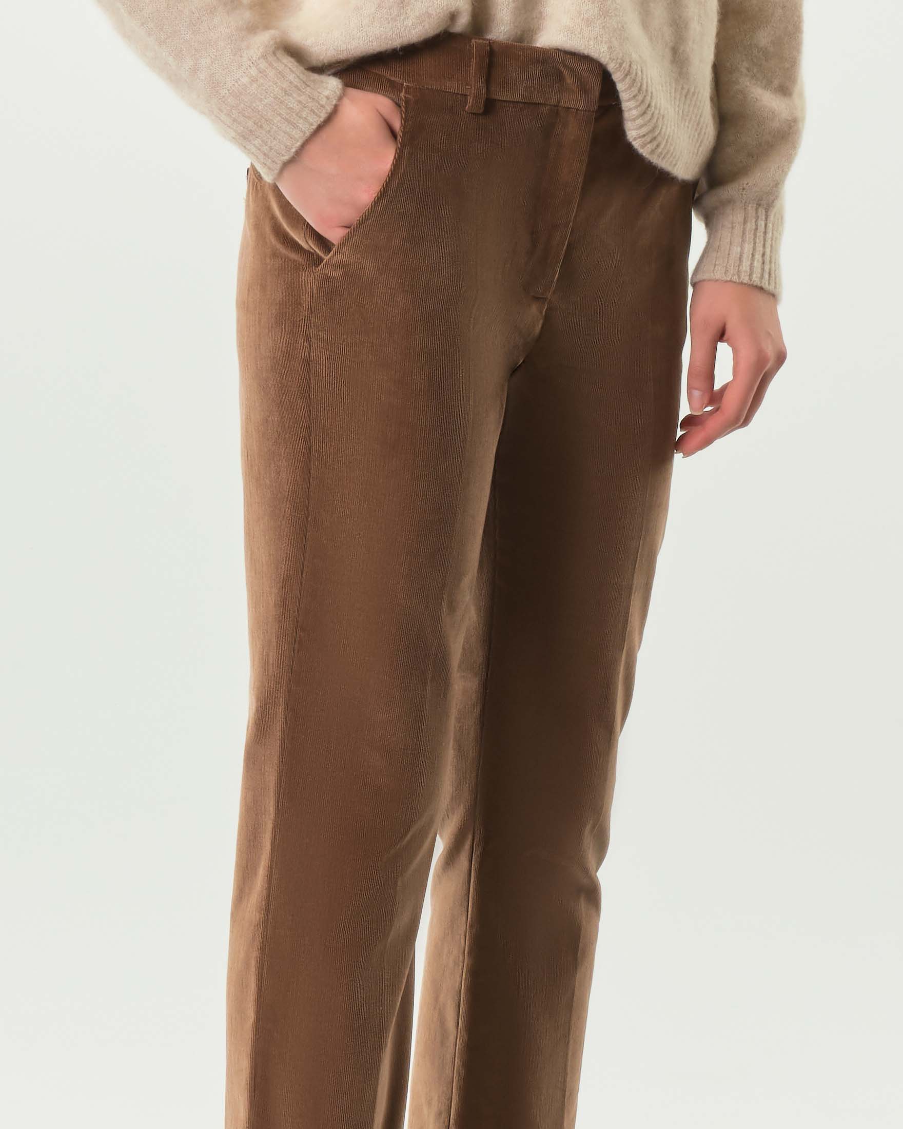 Pantaloni color cammello in velluto di cotone 1000 righe Weekend Max Mara flare al fondo image