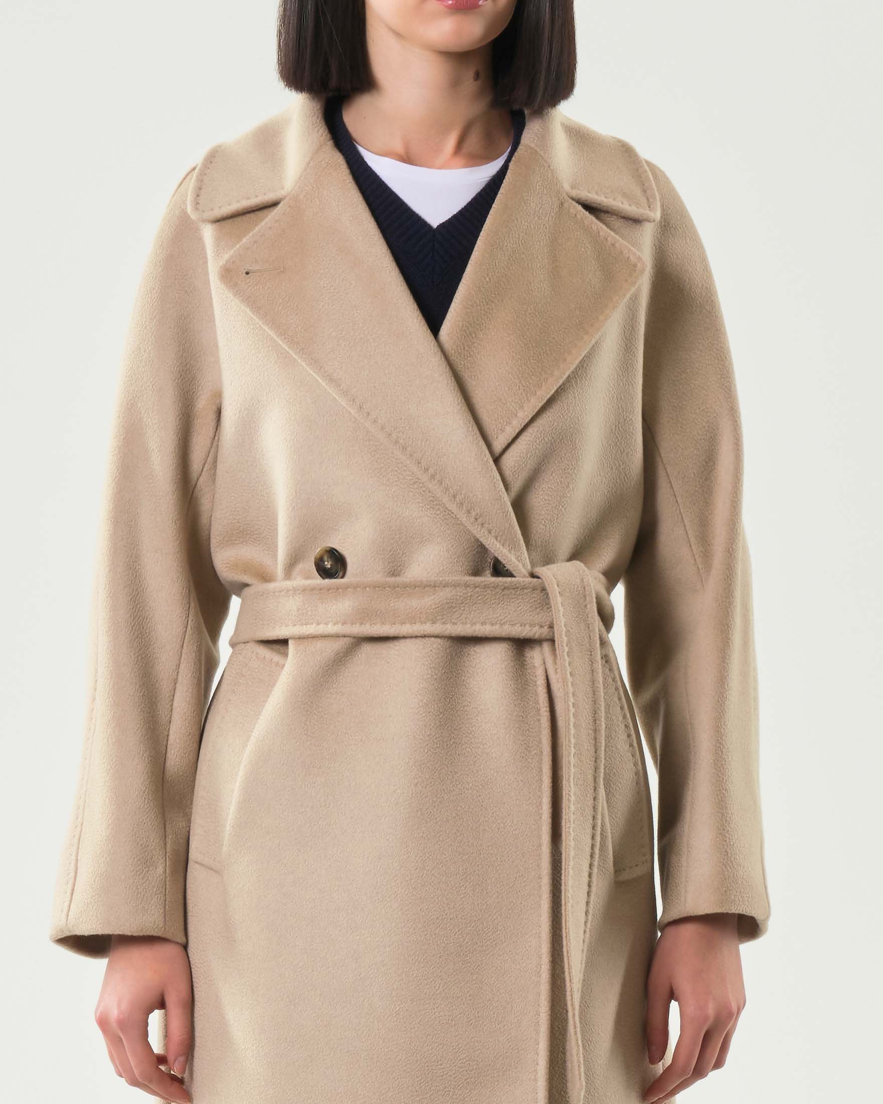 Cappotto doppiopetto Weekend Max Mara beige in pura lana vergine con scollo a rever e cintura in vita image