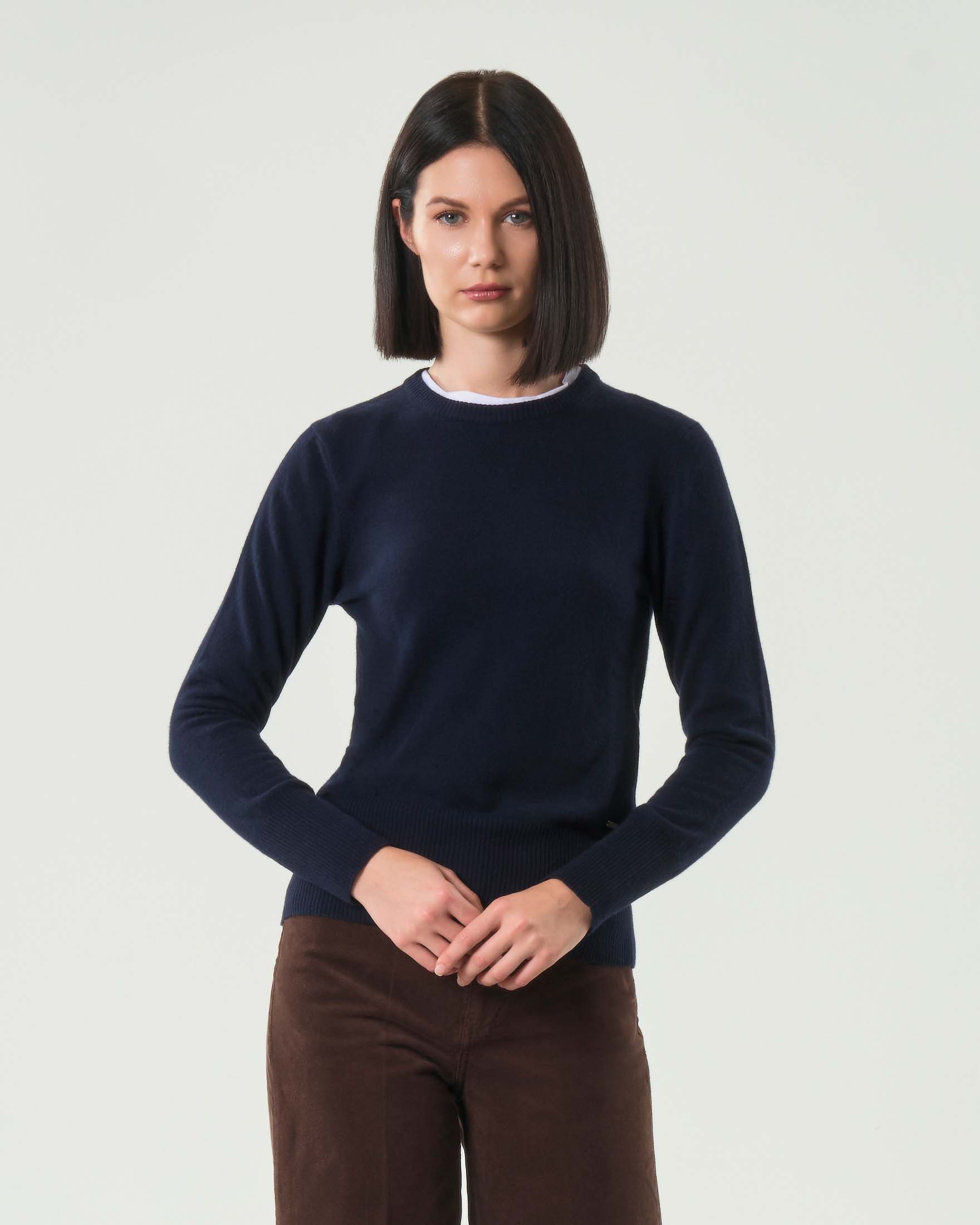 Maglia blu Woolrich in lana e cashmere slim fit con scollo tondo
